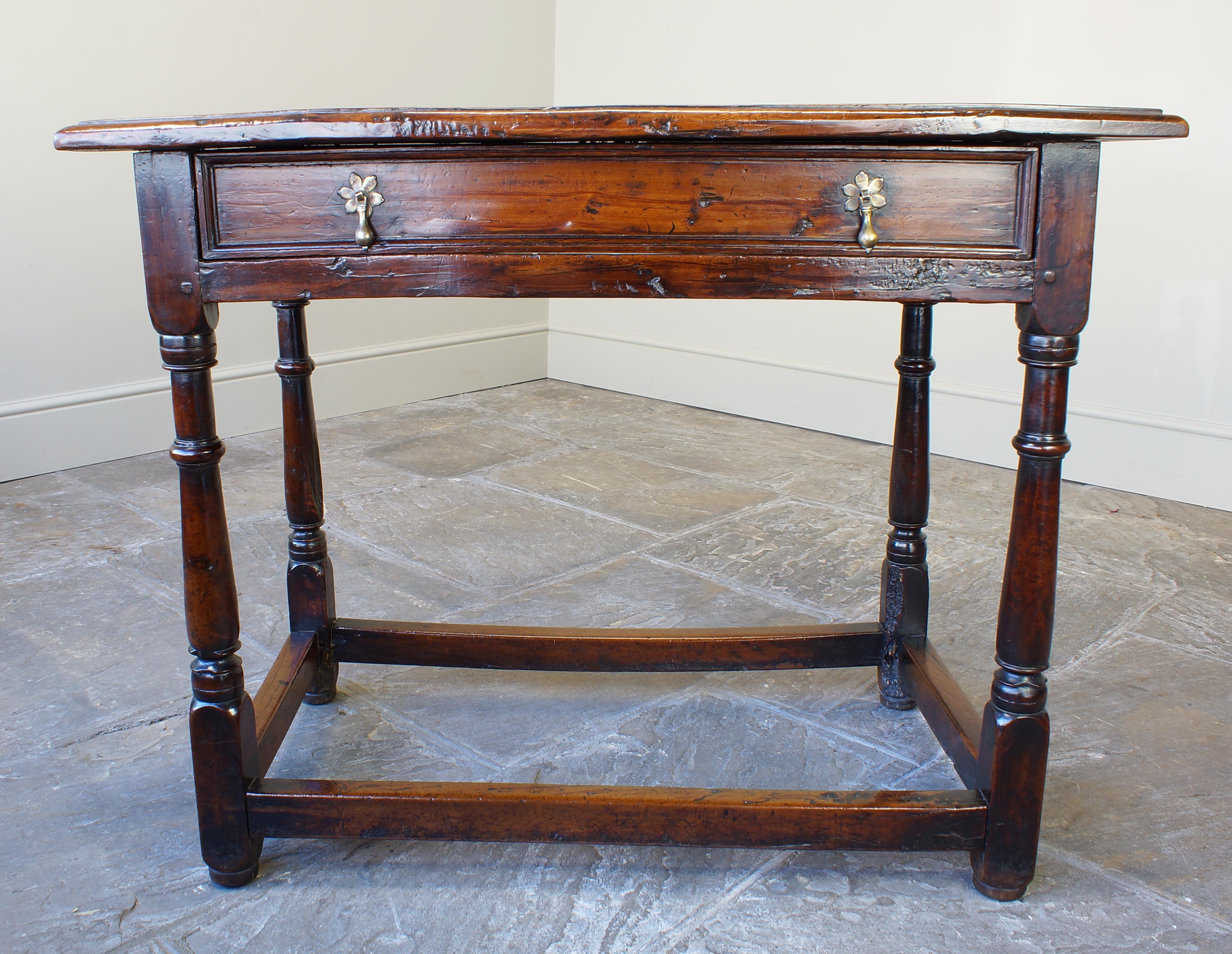 English A Rare Late 17th Century Yew Wood Side Table. For Sale
