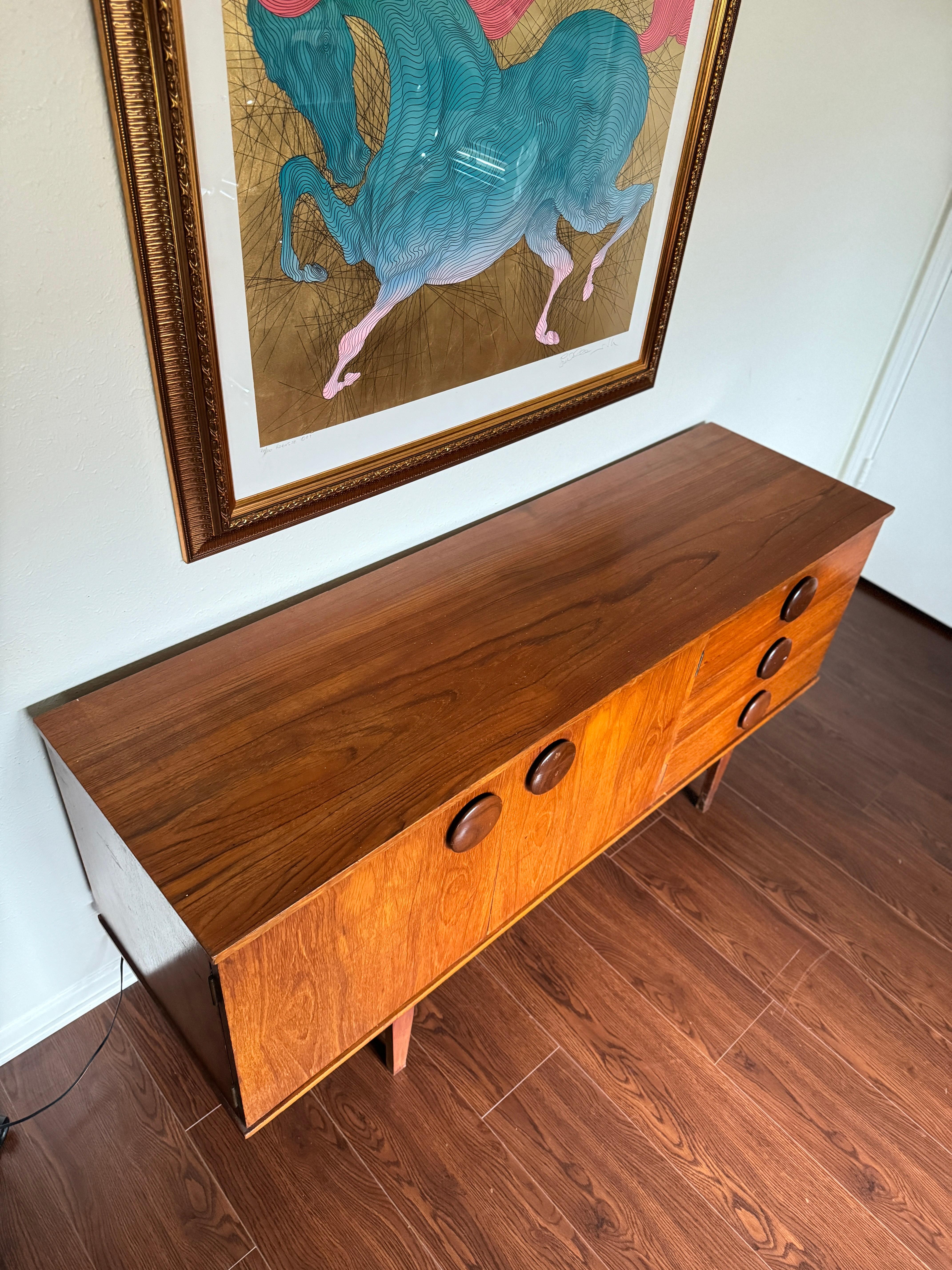 A rare mid century modern sideboard with round wooden pulls, circa 1960s For Sale 6