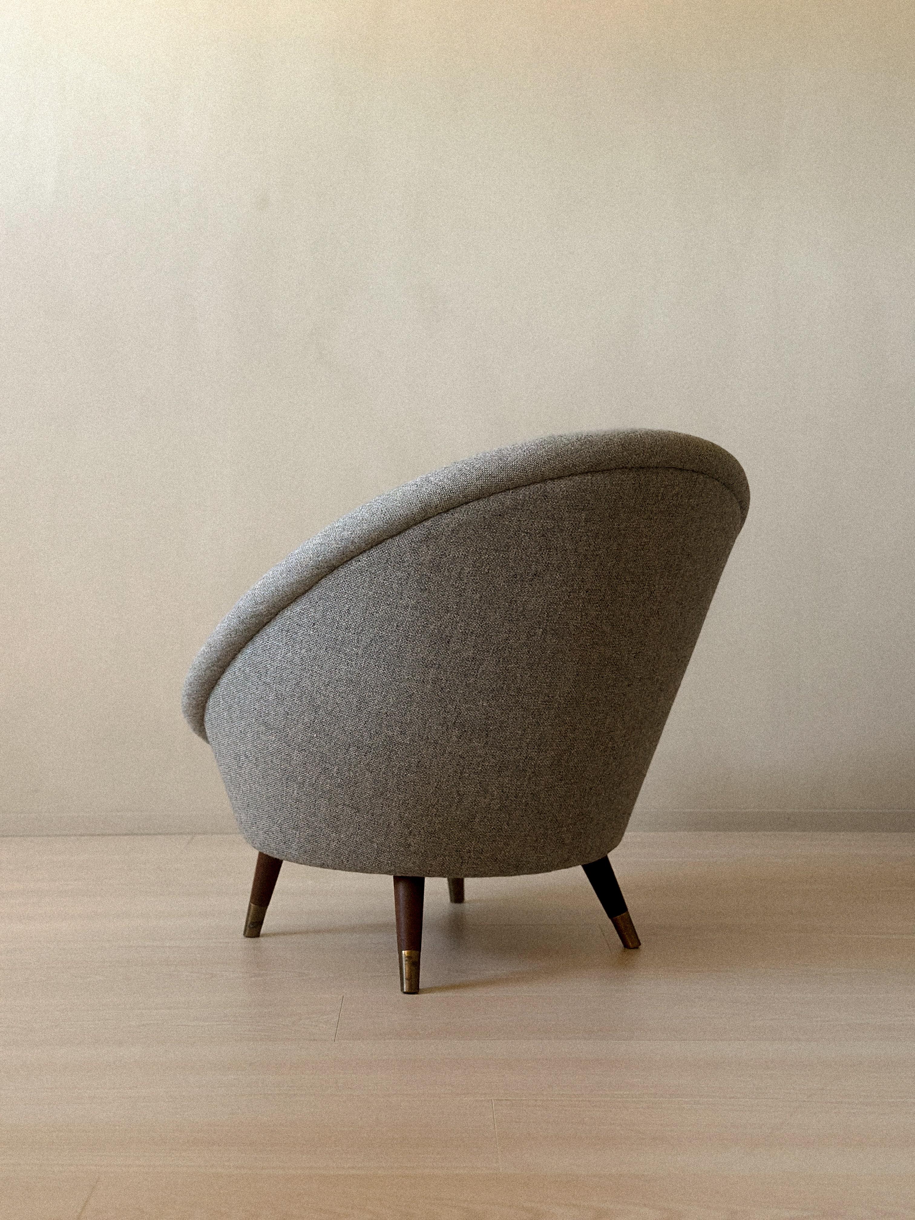 20th Century A Rare Mid-Century Scandinavian Egg Chair, Model 