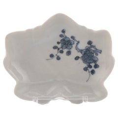 Rare Miniature 17C Edo period Ko-Kutani / Ko-Imari Porcelain Leaf Dish (Plat à feuilles en porcelaine)