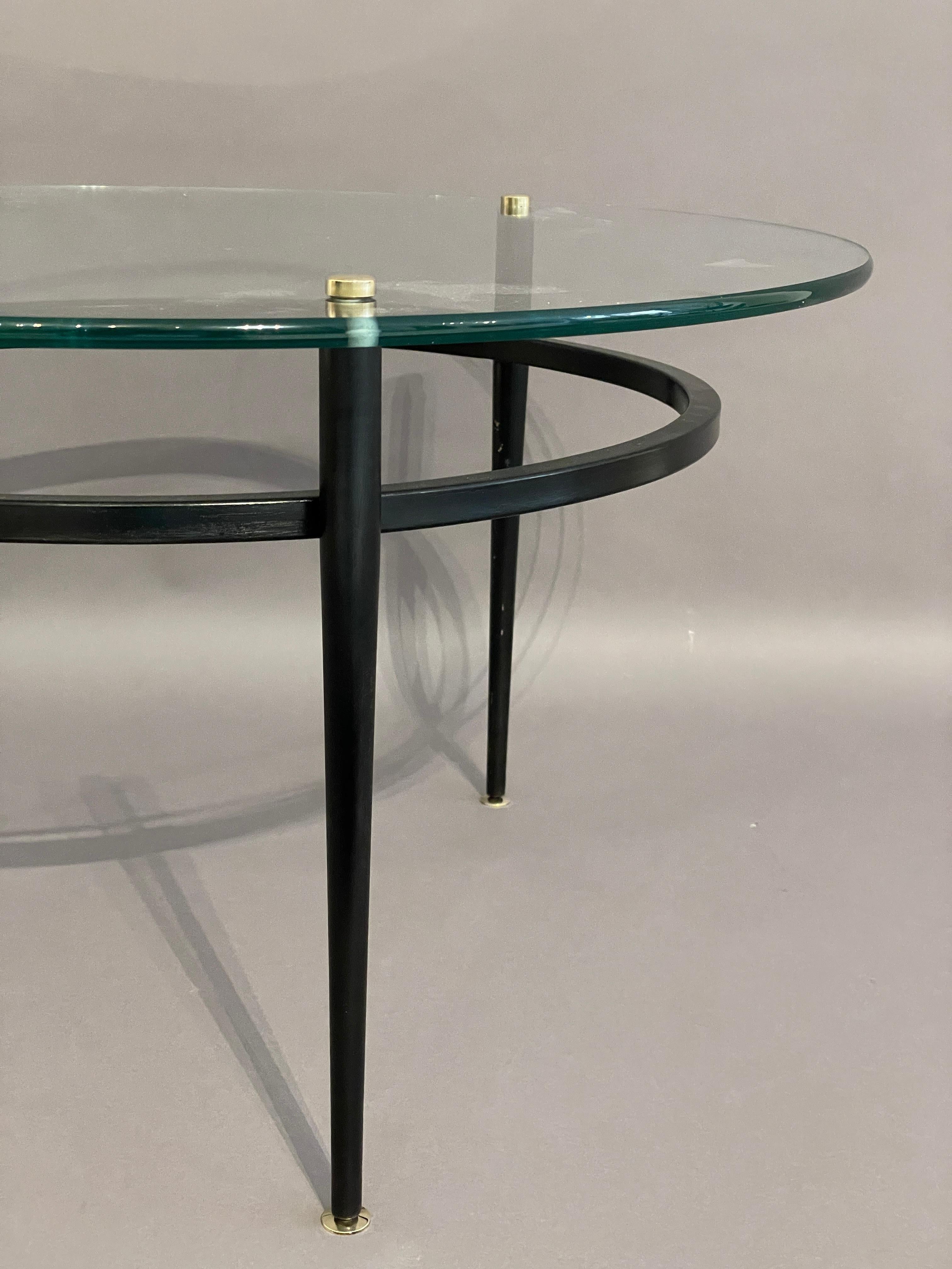 A rare minimalist tubular Roger Le Bihan circular coffee table with brass feet In Excellent Condition In London, GB