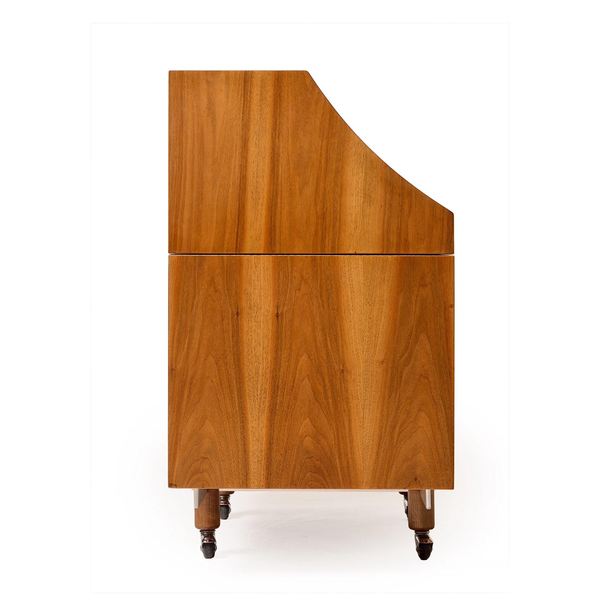 Seltener moderner Tambour-Schreibtischschrank von Gianfranco Frattini für Bernini (Italienisch) im Angebot