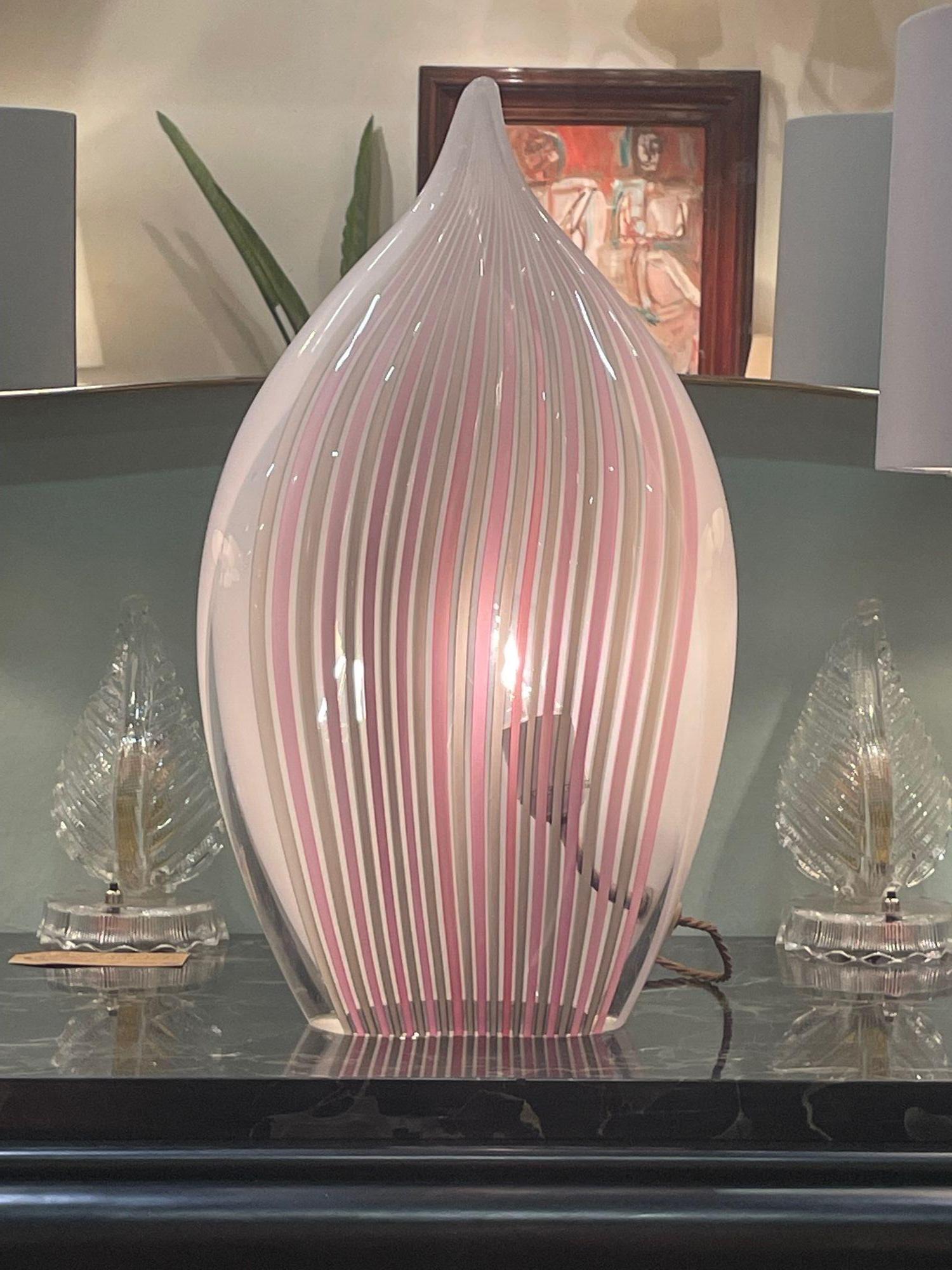 A large rare Murano glass, tear drop shaped pink and white lamp by Lino Tagliapietra for La Murrina, Italy 1960s. With single brass fitting inside. Re wired with antique cord flex and switch and PAT tested. The glass work is absolutely stunning