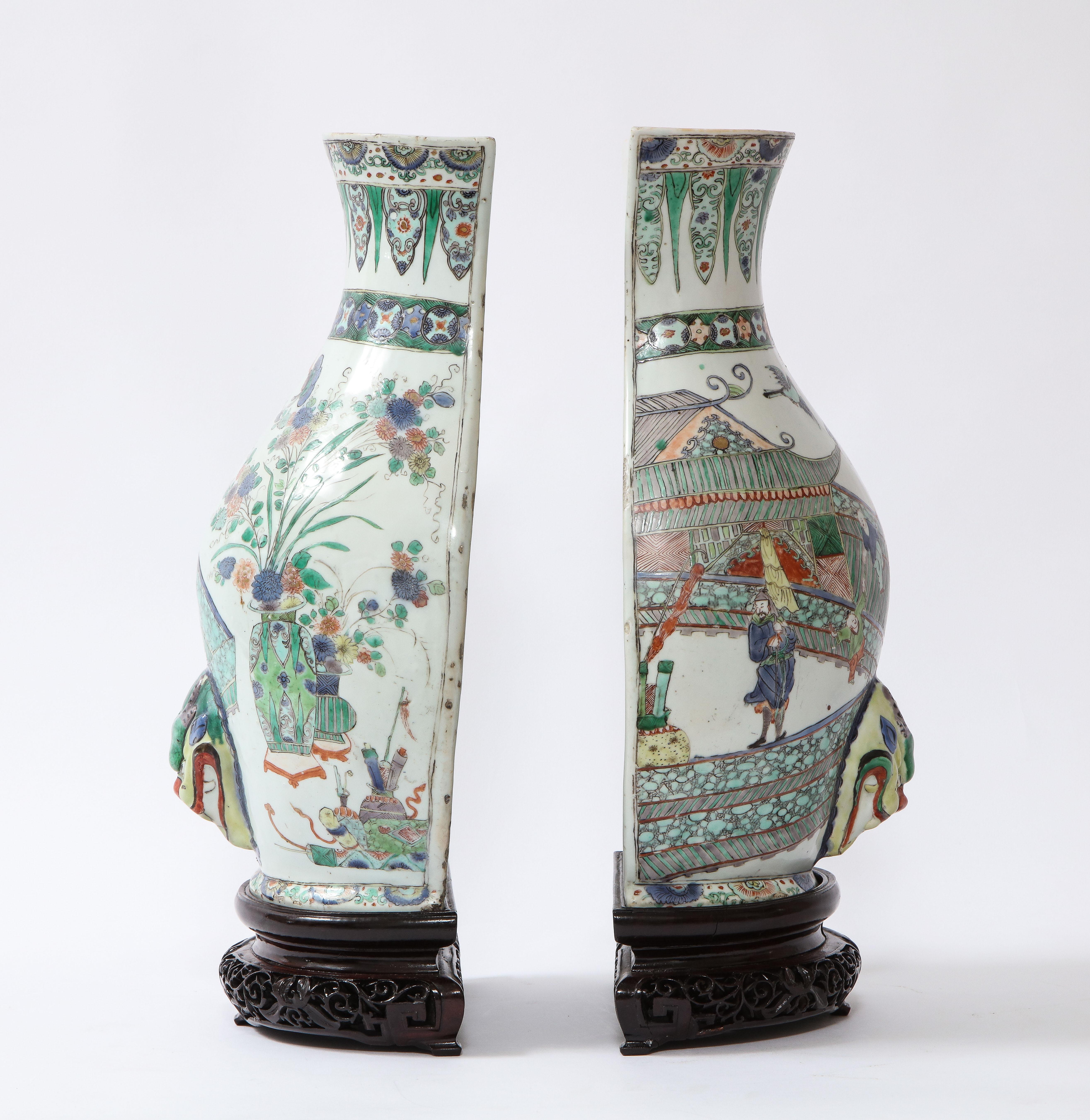 A Rare Pair Kangxi Period (18th C) Chinese Porcelain Wucai Decorated Wall Vases In Good Condition For Sale In New York, NY