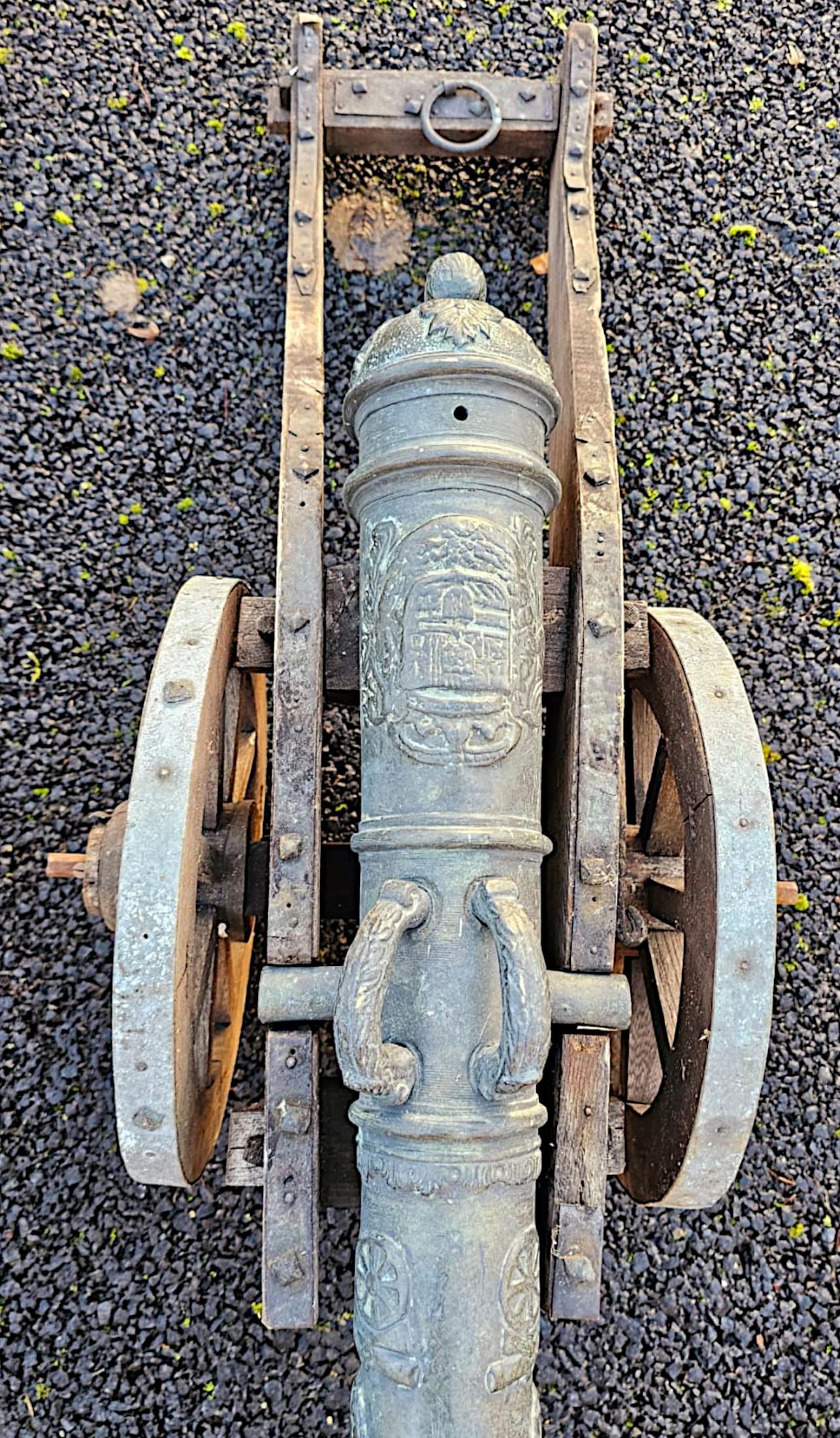 A  Rare Pair of 19th Century Bronze Barrelled Signal Cannons on Timber Base For Sale 8