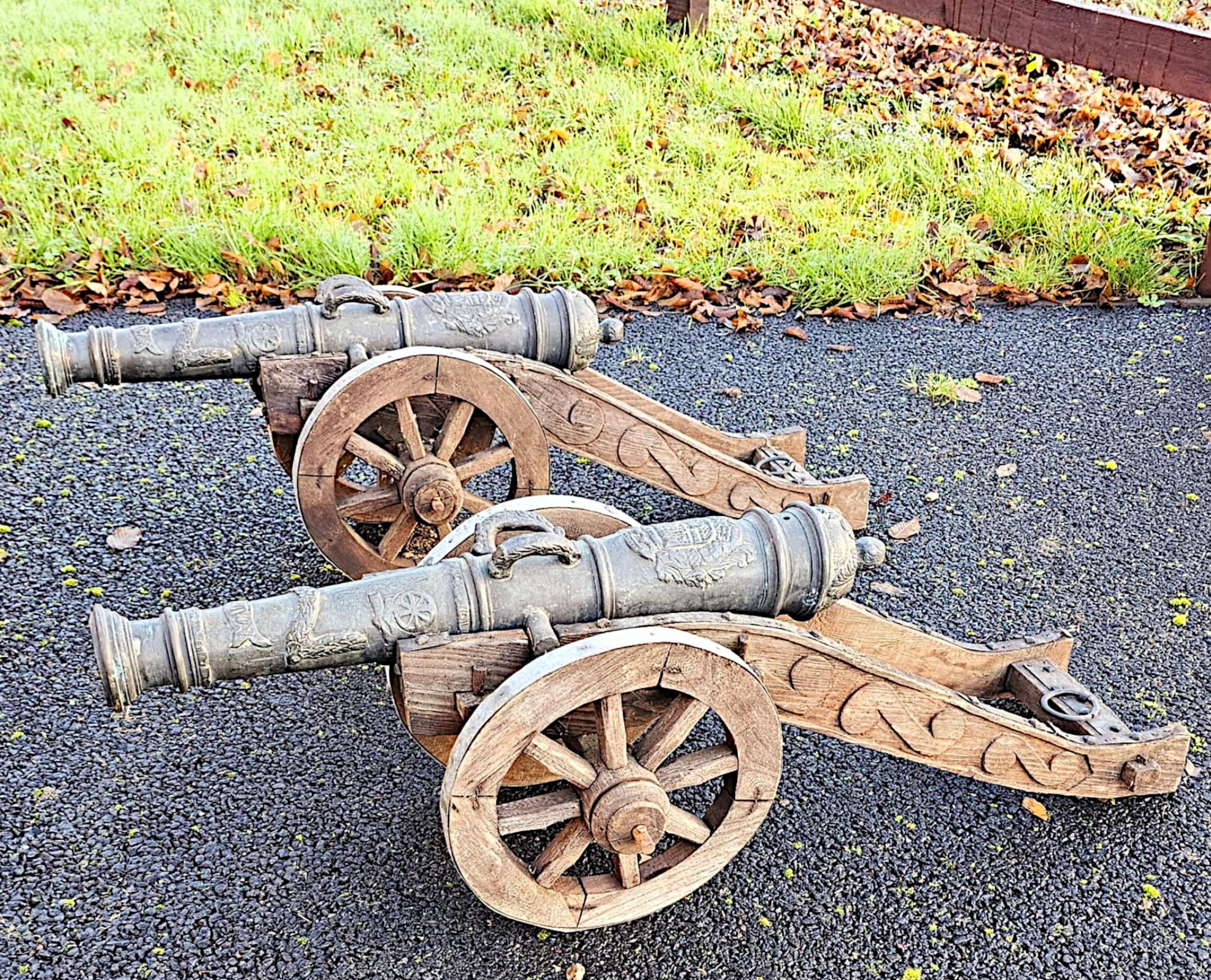 A  Rare Pair of 19th Century Bronze Barrelled Signal Cannons on Timber Base In Good Condition For Sale In Dublin, IE