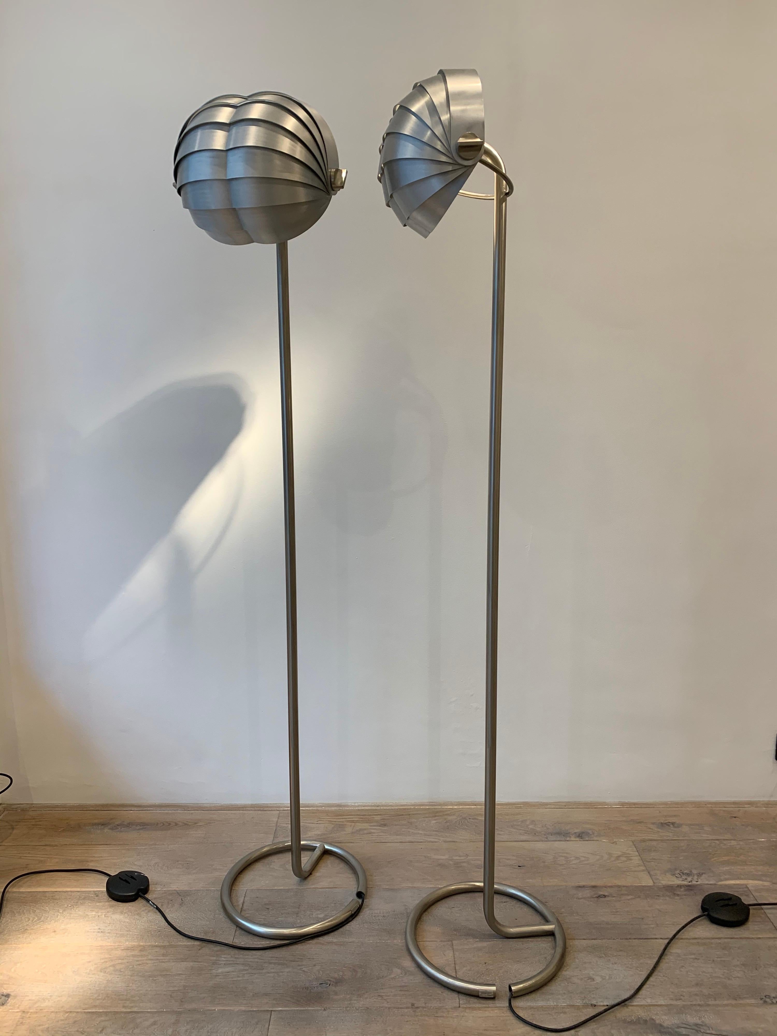 Bottega Gadda was a reputable studio specialising in metalsmith work in Milano. They realised and designed a diversity of lamp. This model is thought to be inspired by a design by Giotto Stoppino in the 1970s but was never edited. It was finally