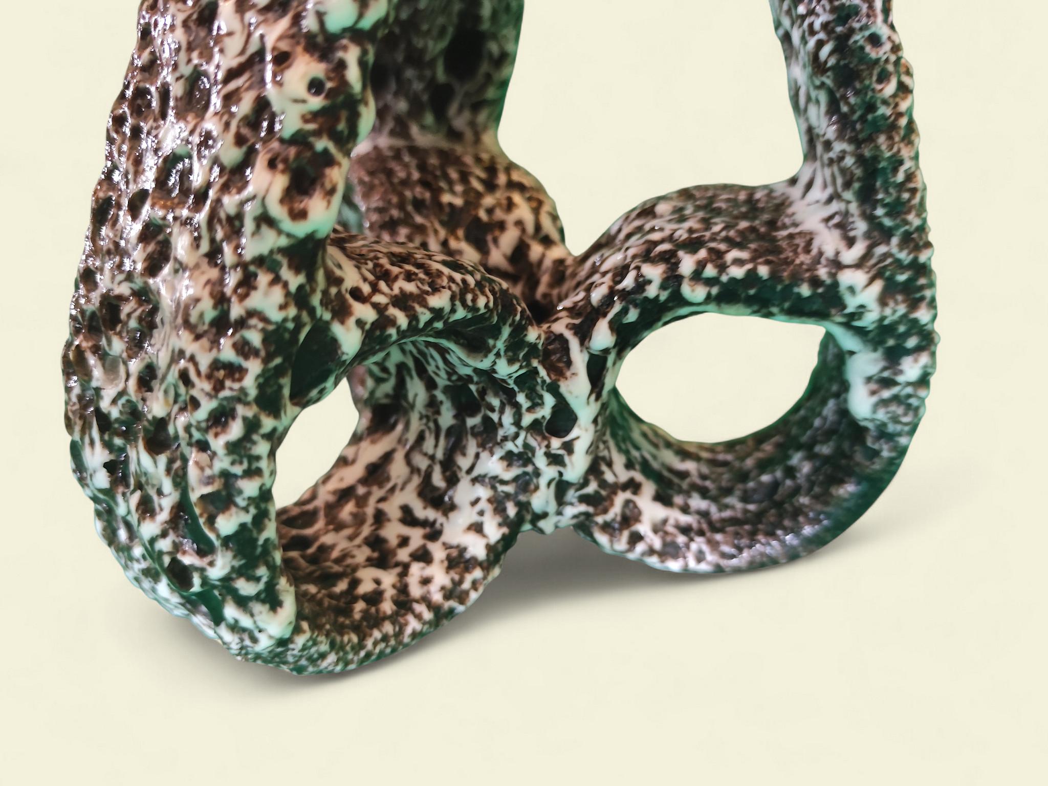 Una rara coppia di candelabri in 