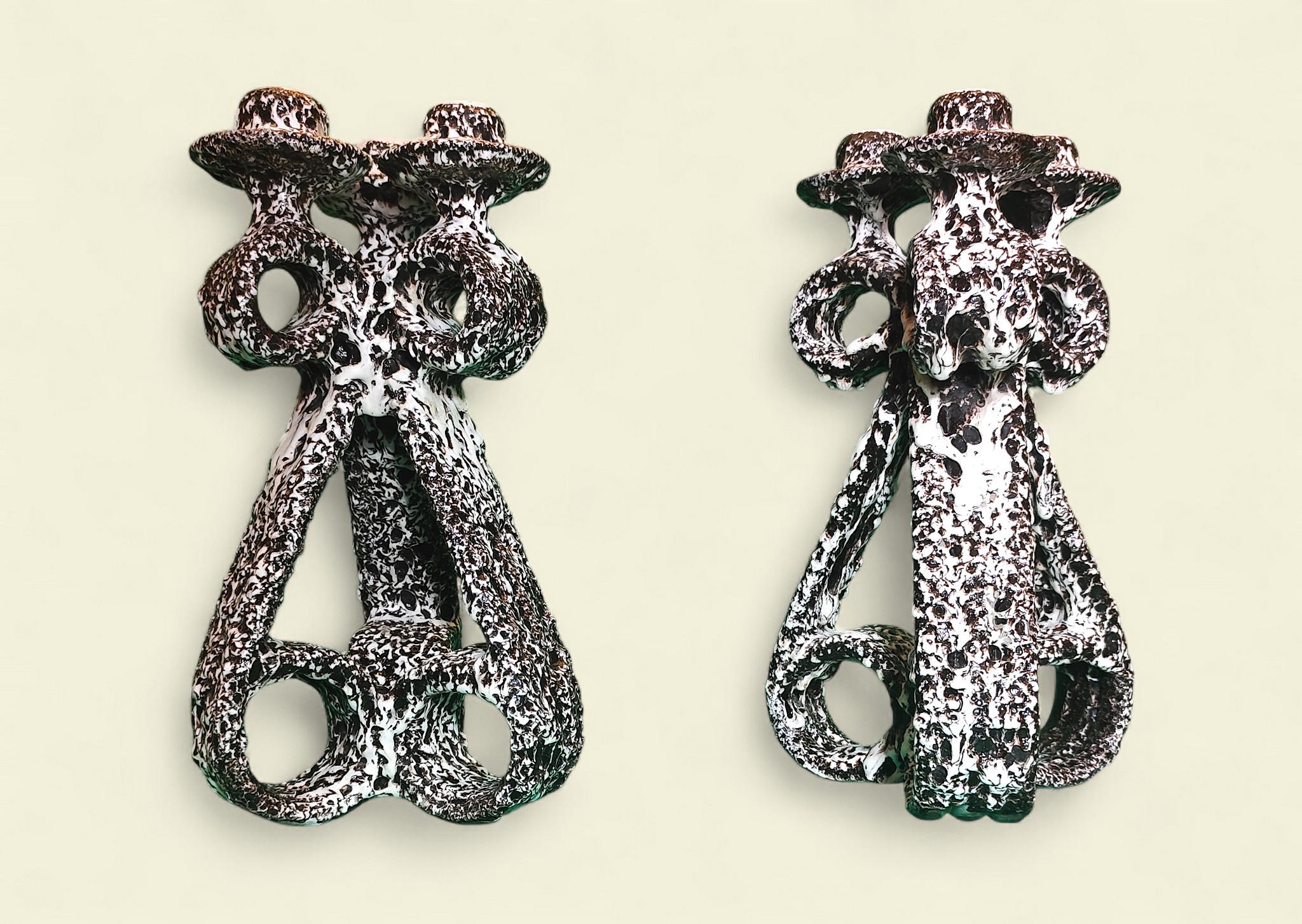 Brutalismo Una rara coppia di candelabri in 