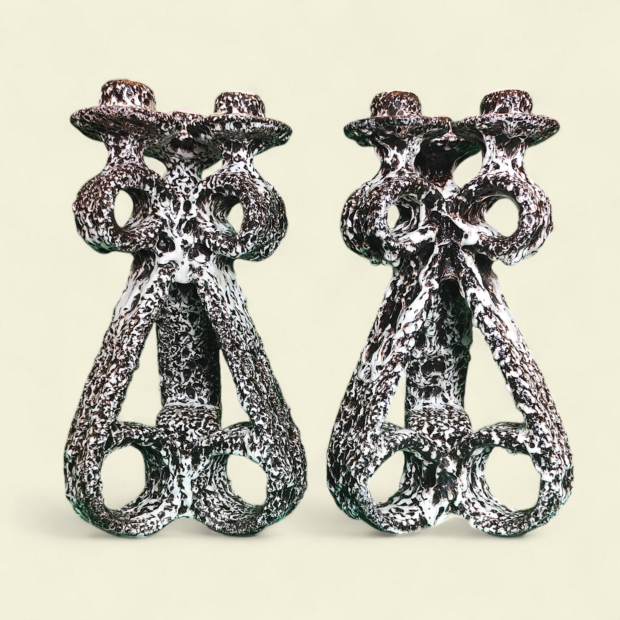 Metà XX secolo Una rara coppia di candelabri in 