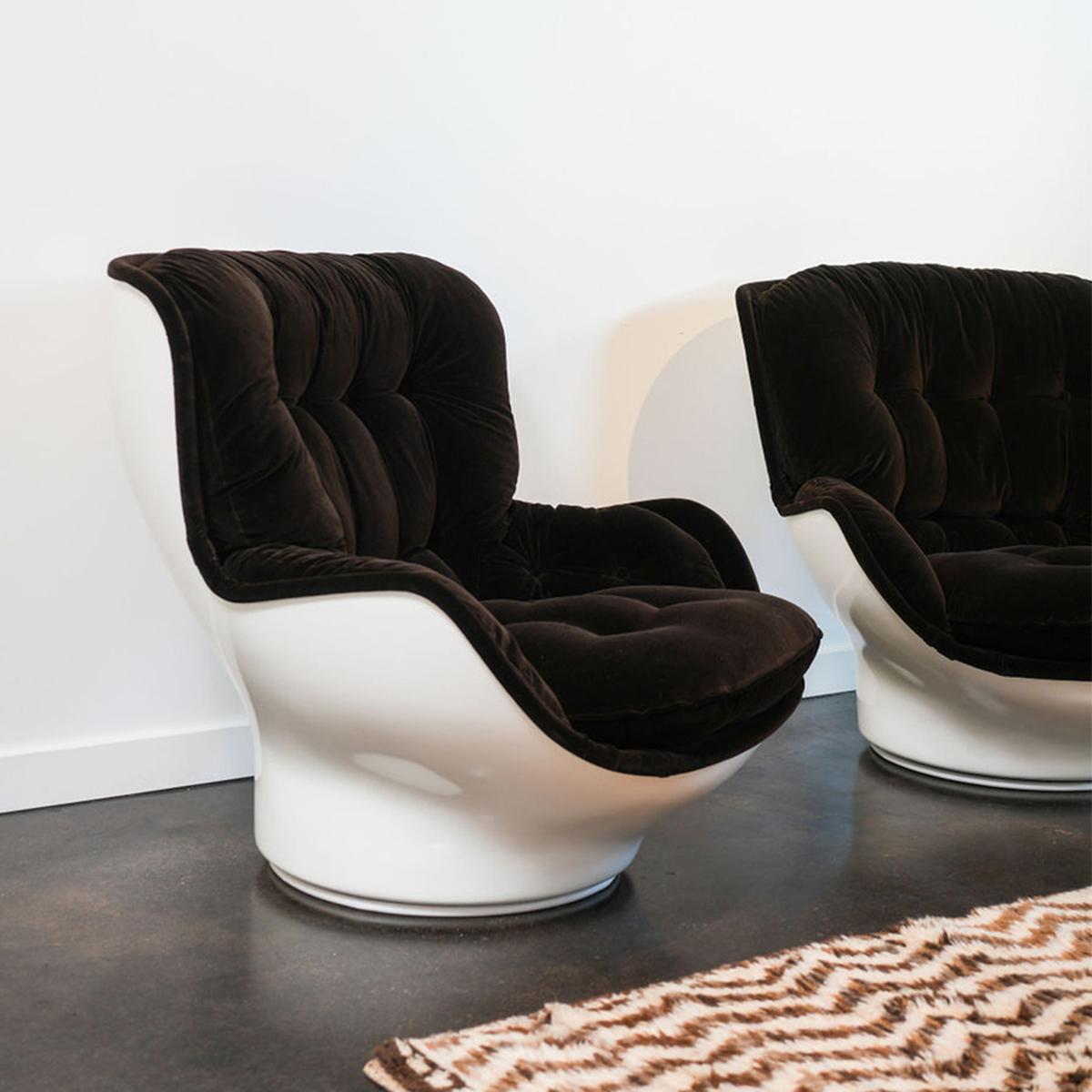 Space Age A Rare Pair of Fiberglass Karate Swivel Lounge Chairs by Michel Cadestin For Sale