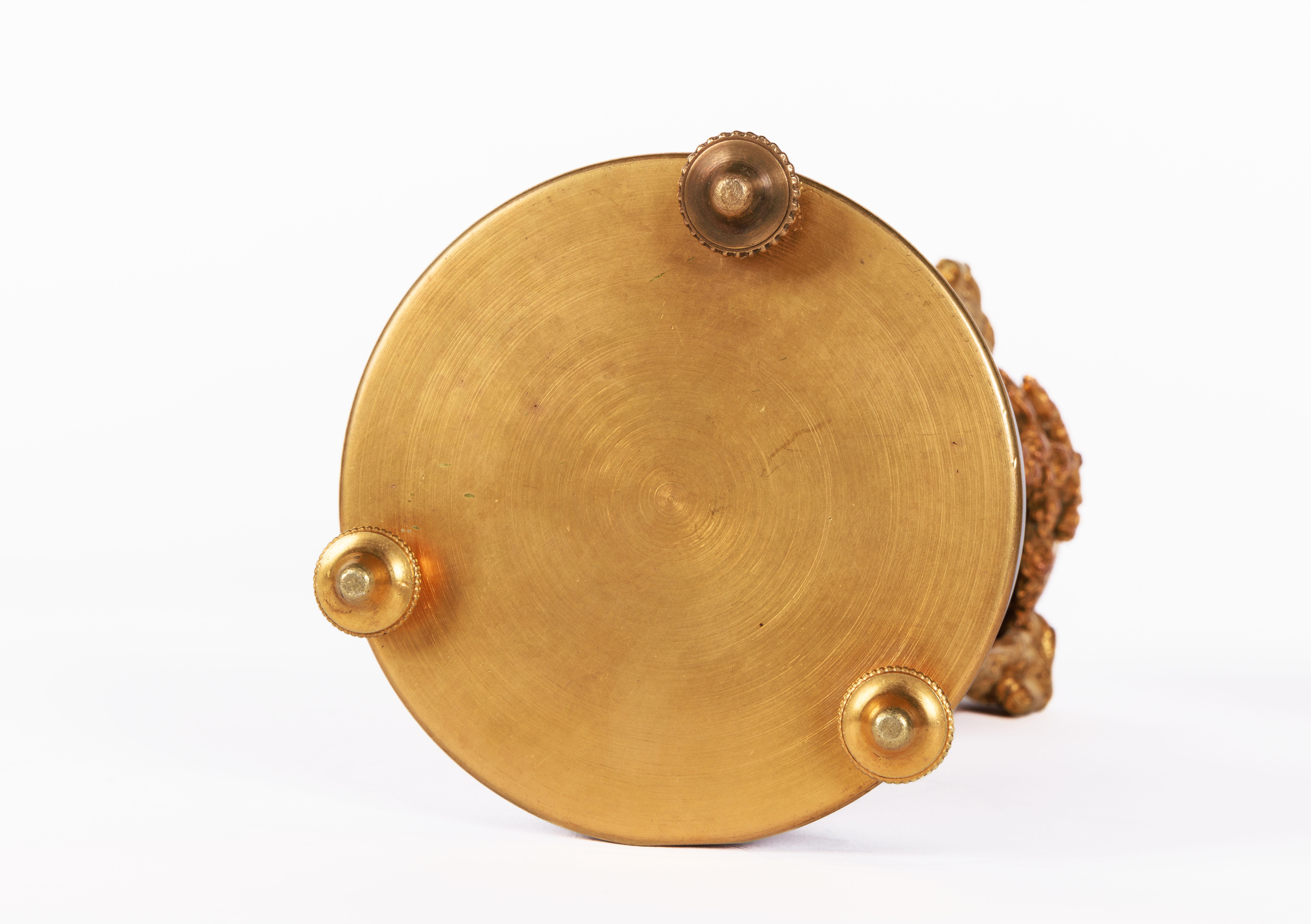 Rare paire de chandeliers français John bleus montés en bronze doré, vers 1870 en vente 5