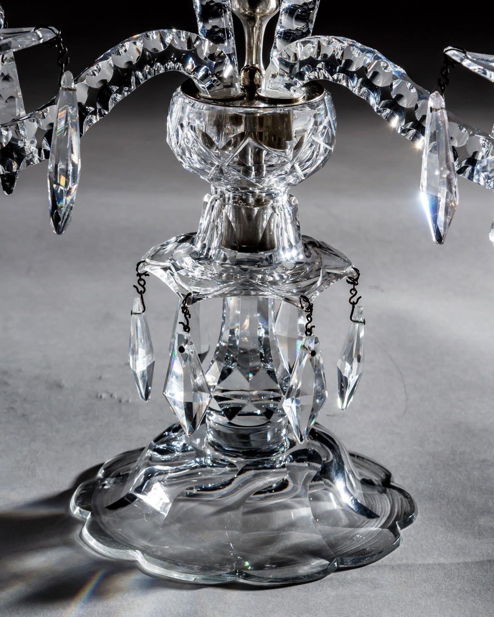 Raro par de candelabros rococó de Jorge II Rococó en venta