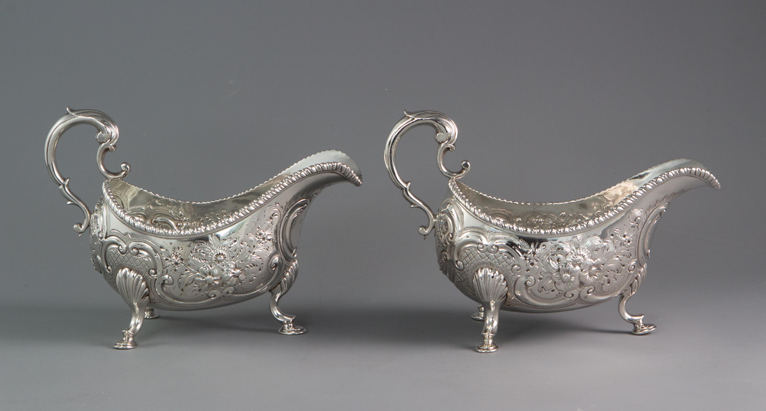 Rare Pair of Irish Silver Sauce Boats Dublin 1772 by Richard Williams For Sale 4