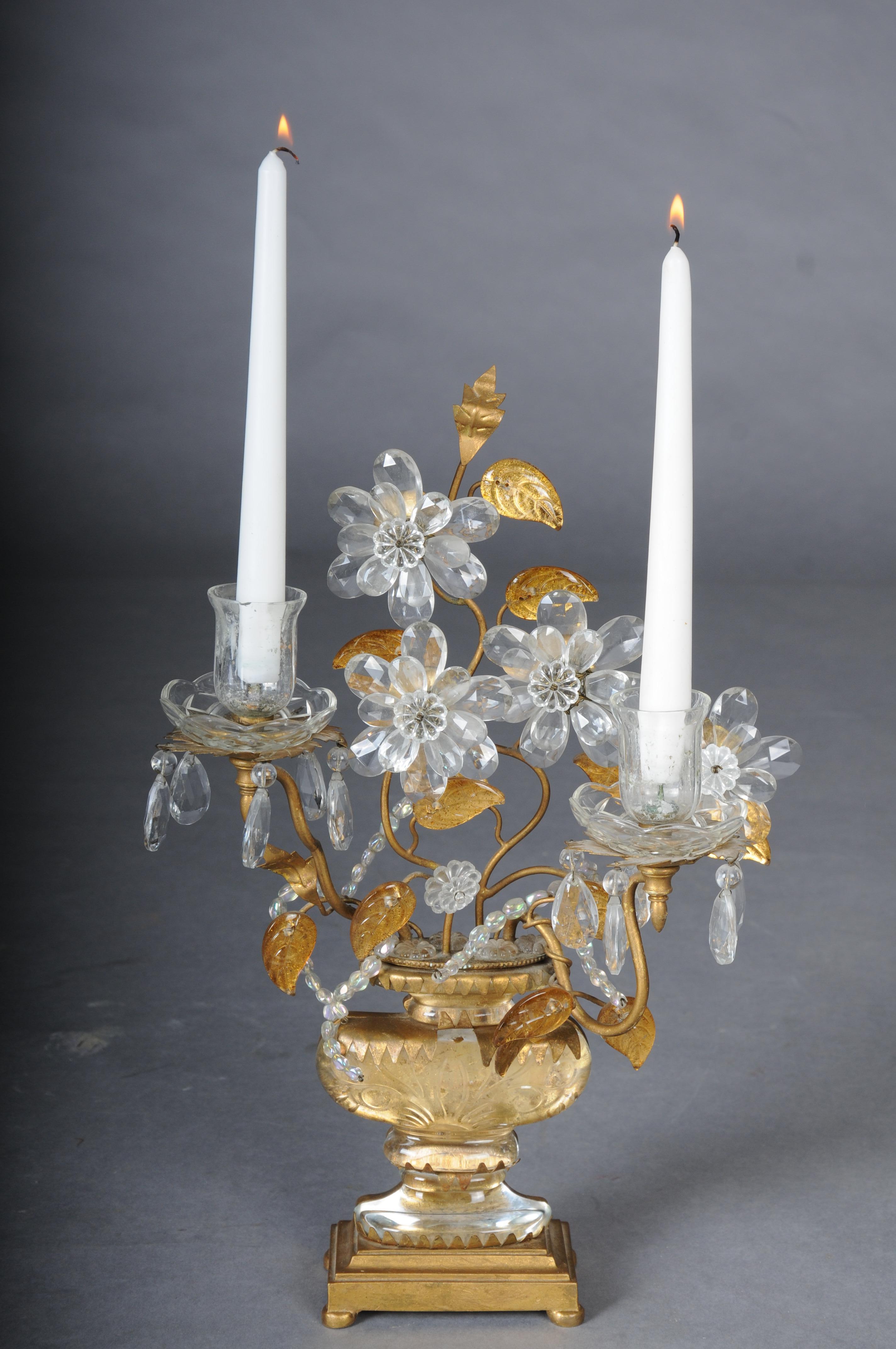 A rare pair of table lamps by Maison Bagùes with parrots and urns For Sale 7