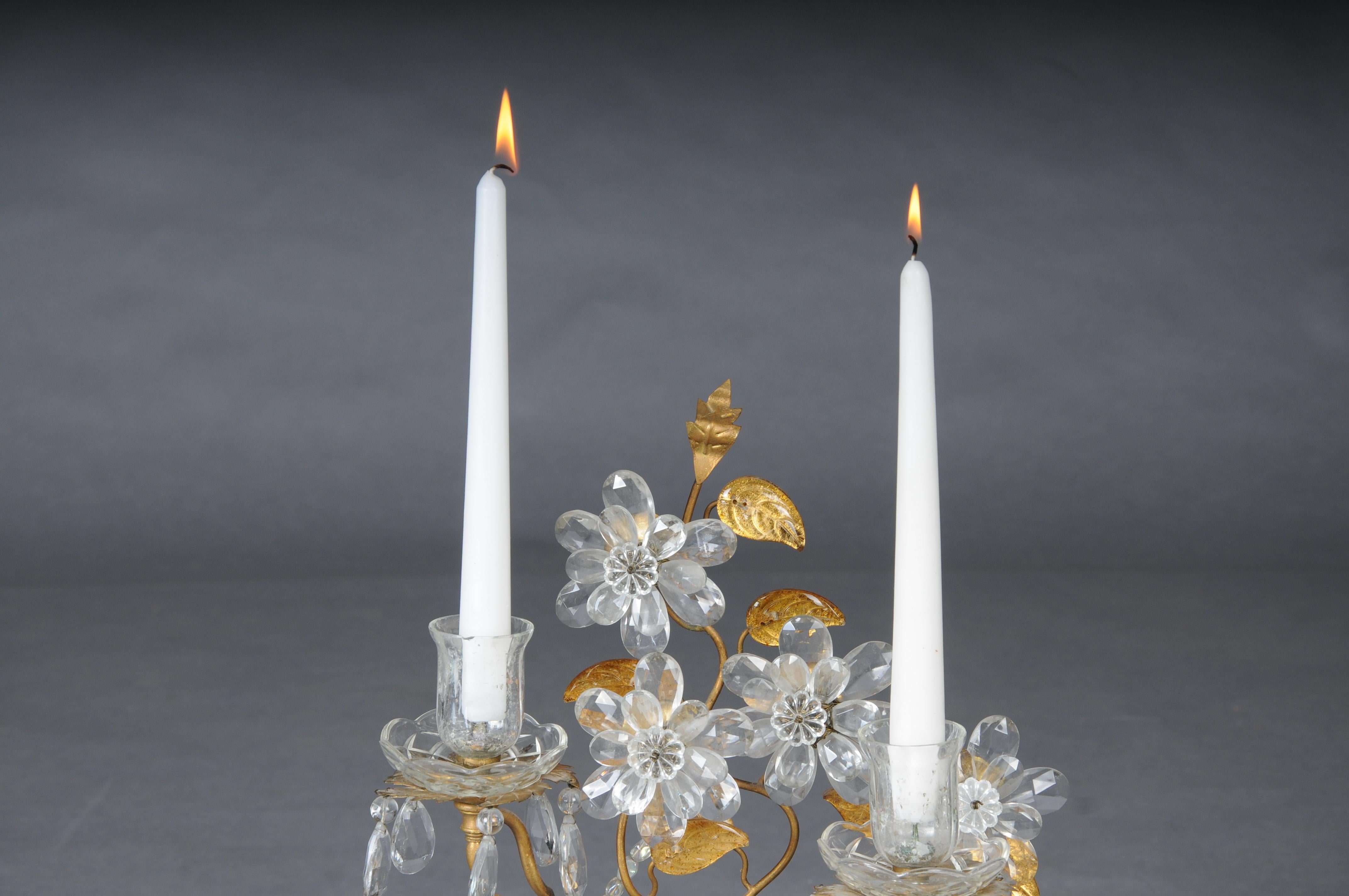 A rare pair of table lamps by Maison Bagùes with parrots and urns For Sale 8