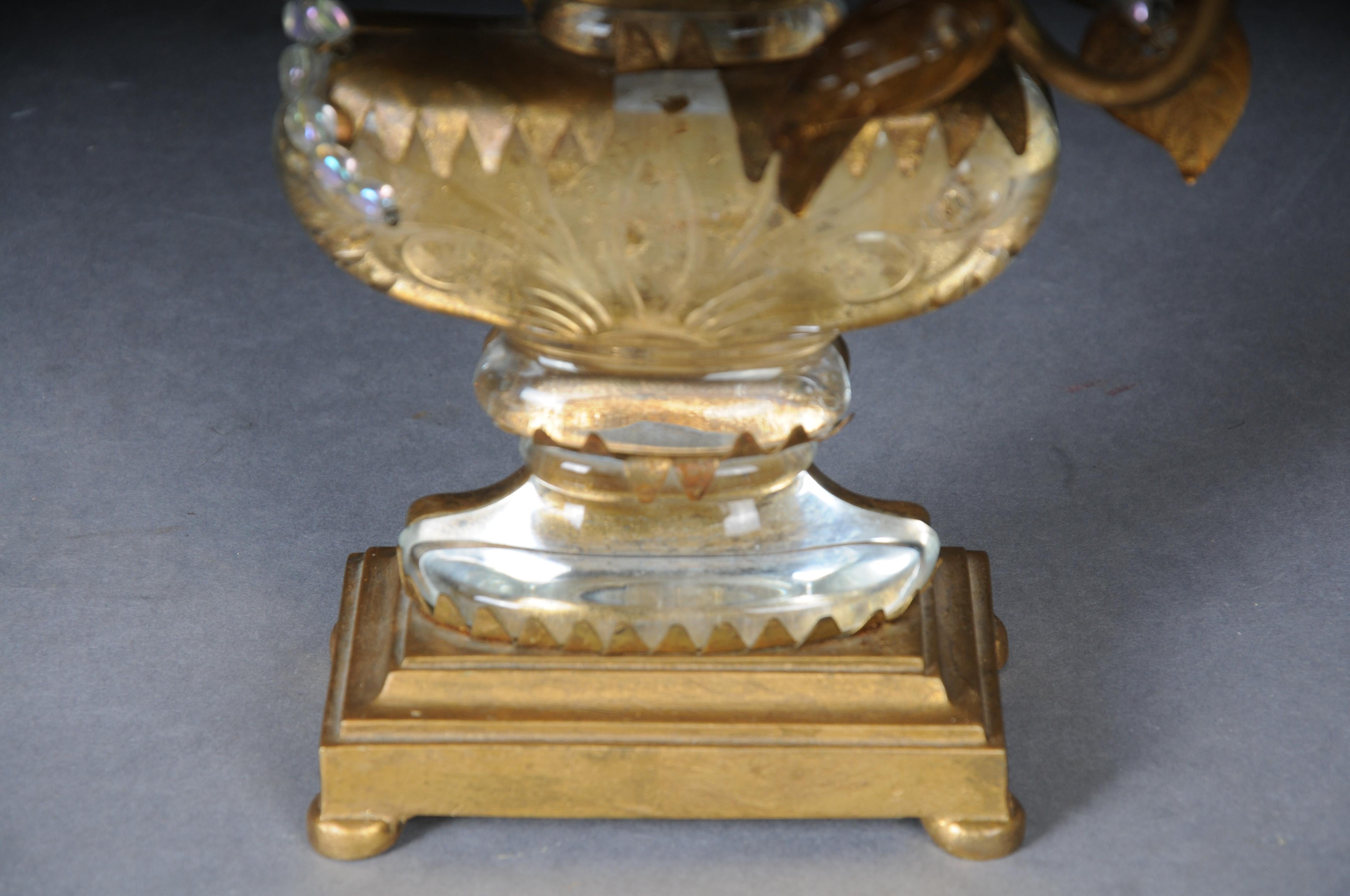 A rare pair of table lamps by Maison Bagùes with parrots and urns For Sale 13