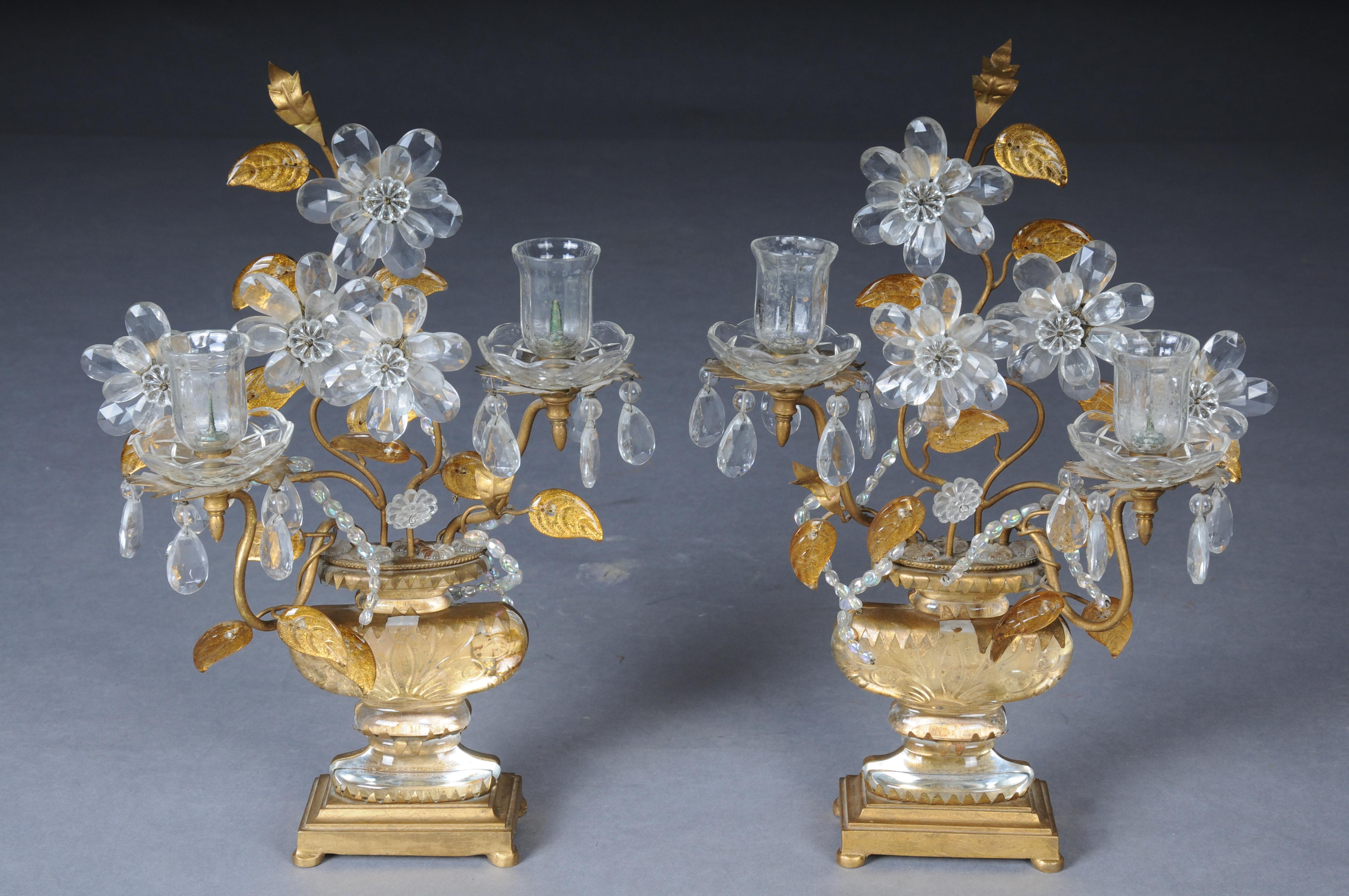 Hand-Crafted A rare pair of table lamps by Maison Bagùes with parrots and urns For Sale