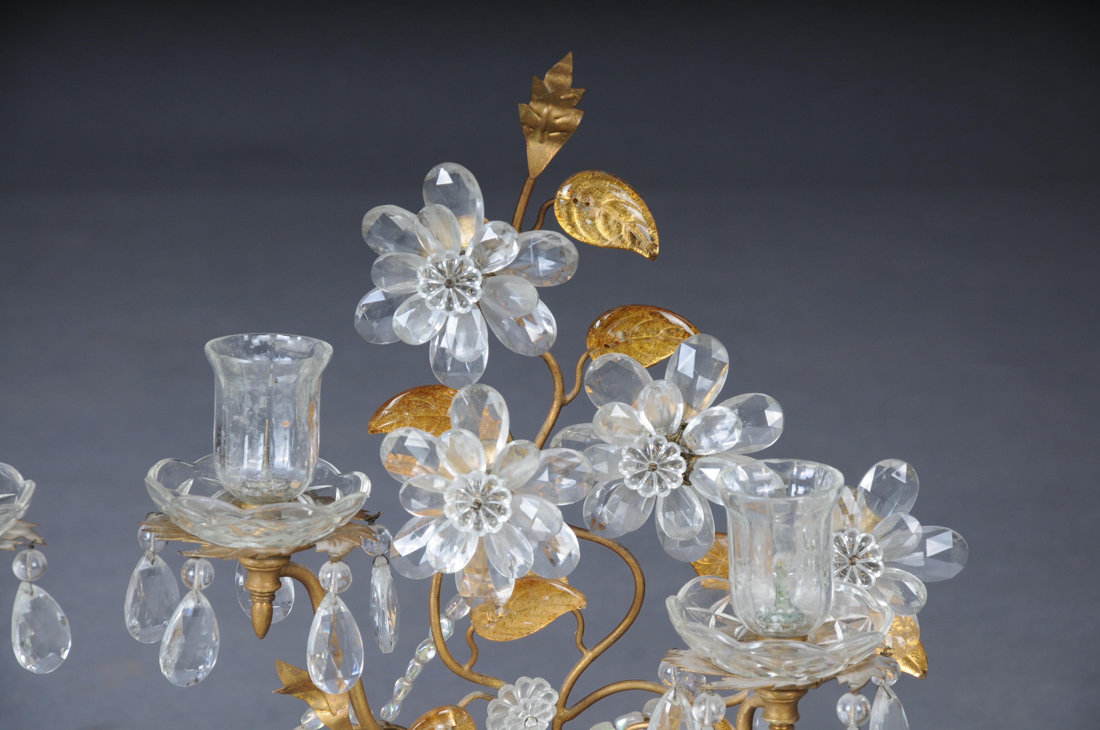 Brass A rare pair of table lamps by Maison Bagùes with parrots and urns For Sale