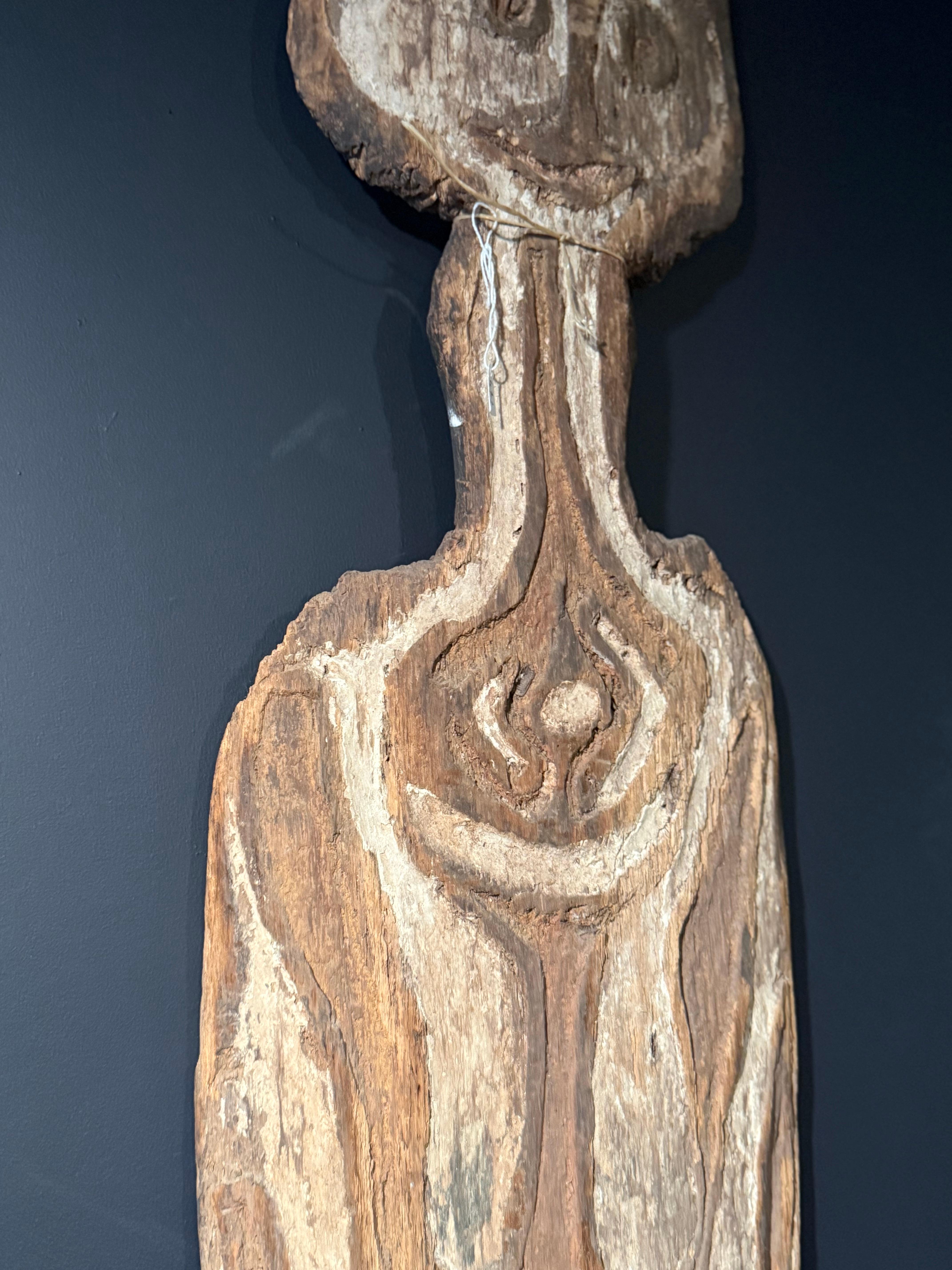 Ein seltenes Spirit Board „Gope“ aus der Schulze Westrum-Kollektion „Gope“ aus Papua im Zustand „Relativ gut“ im Angebot in Amsterdam, NL