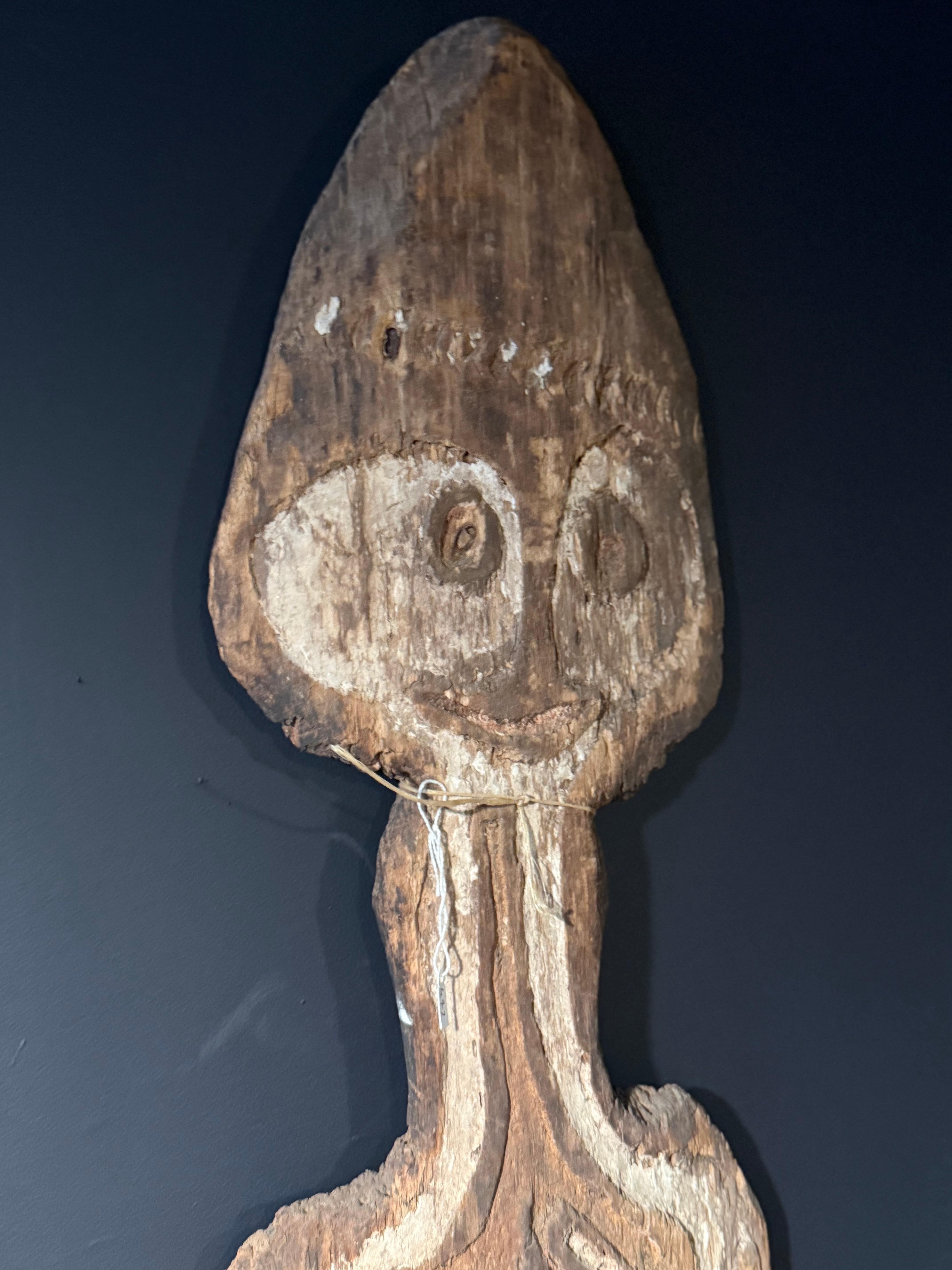 Ein seltenes Spirit Board „Gope“ aus der Schulze Westrum-Kollektion „Gope“ aus Papua (19. Jahrhundert) im Angebot