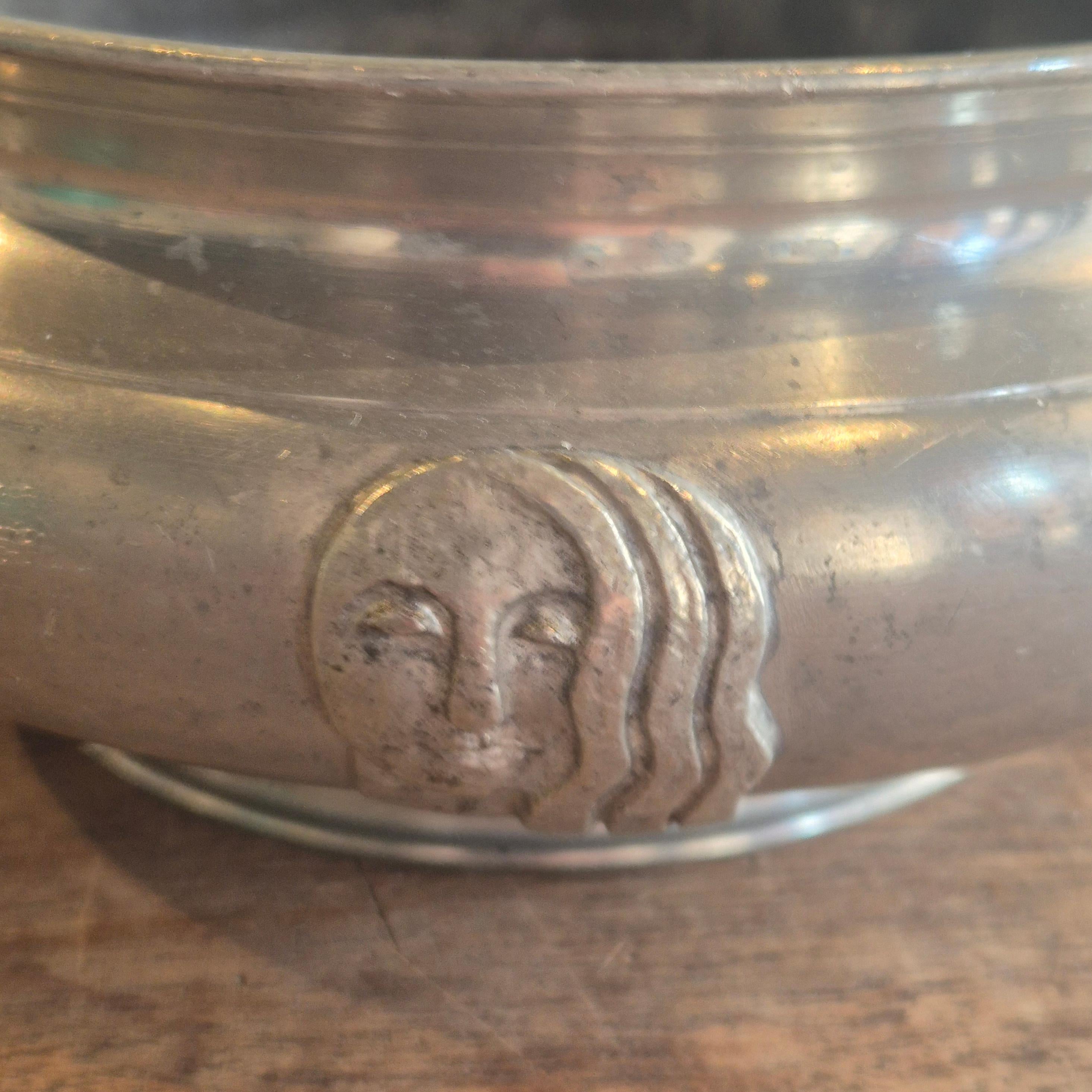 A rare pewter bowl by Anna Petrus for Firma Svenskt Tenn 1927 / Swedish Grace For Sale 1