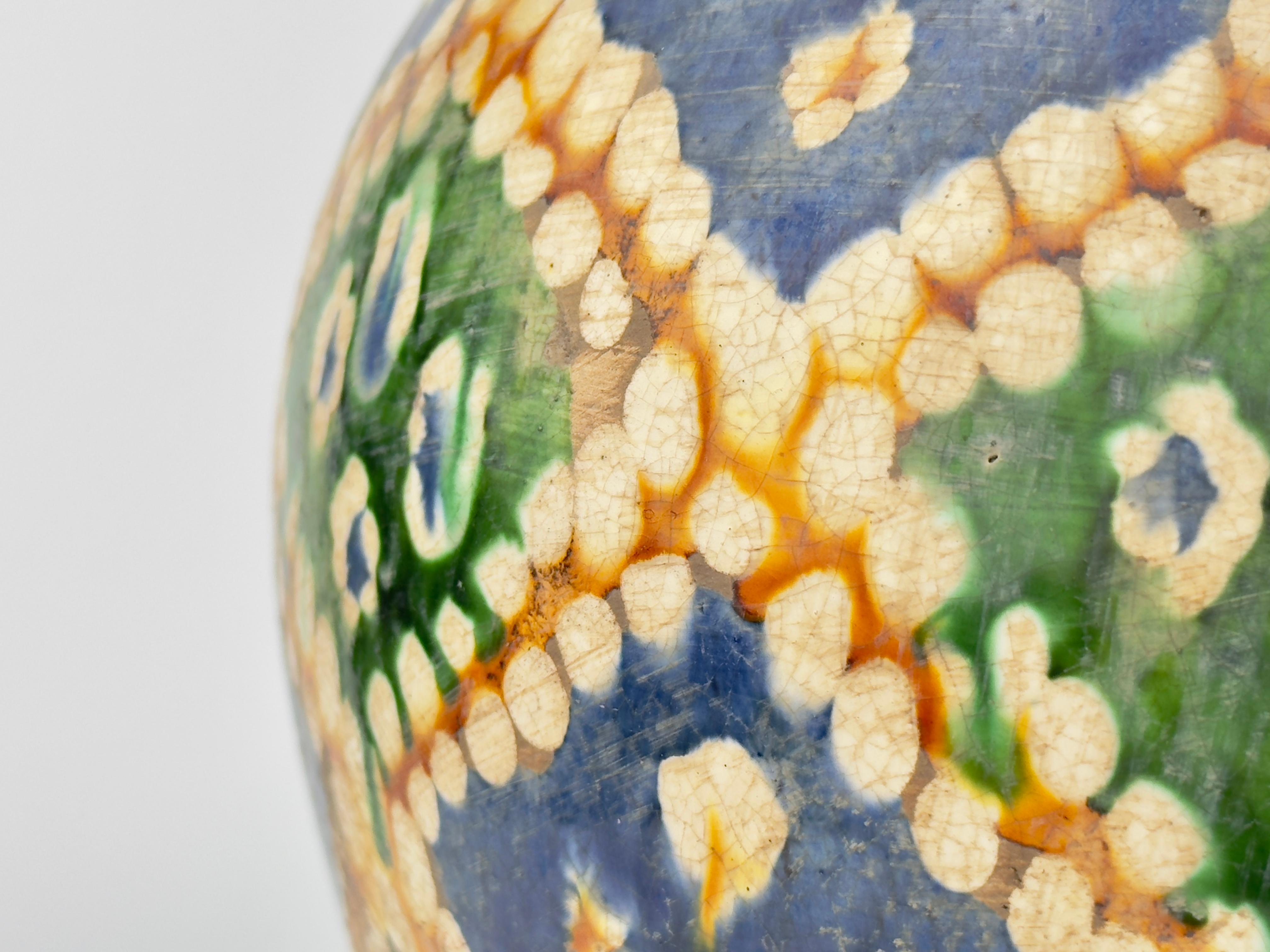 A Rare Sancai-Glazed Pottery Jar, Tang Dynasty For Sale 3