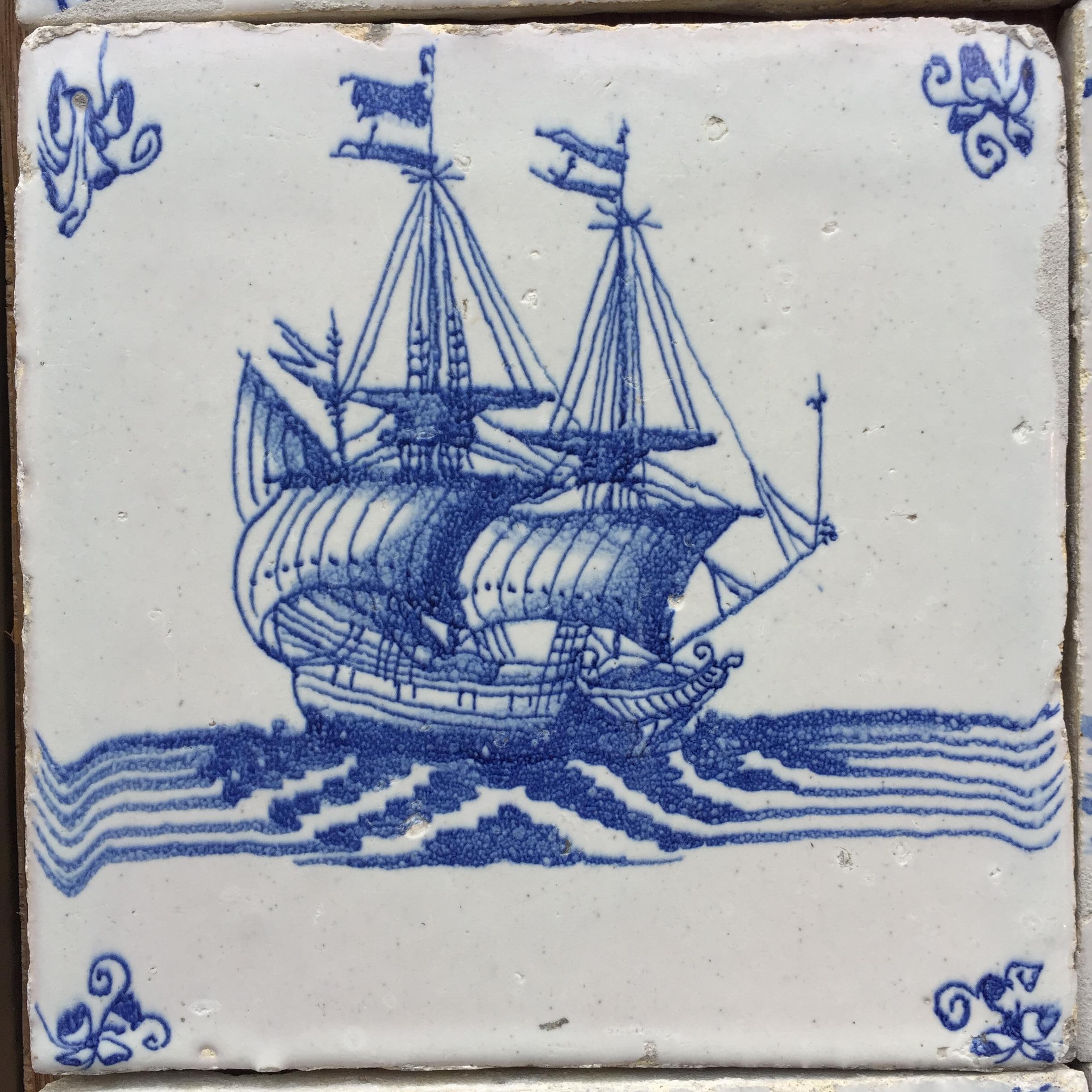Rare Set of 12 Blue and White Dutch Delft Tiles with Ships In Good Condition In AMSTERDAM, NH