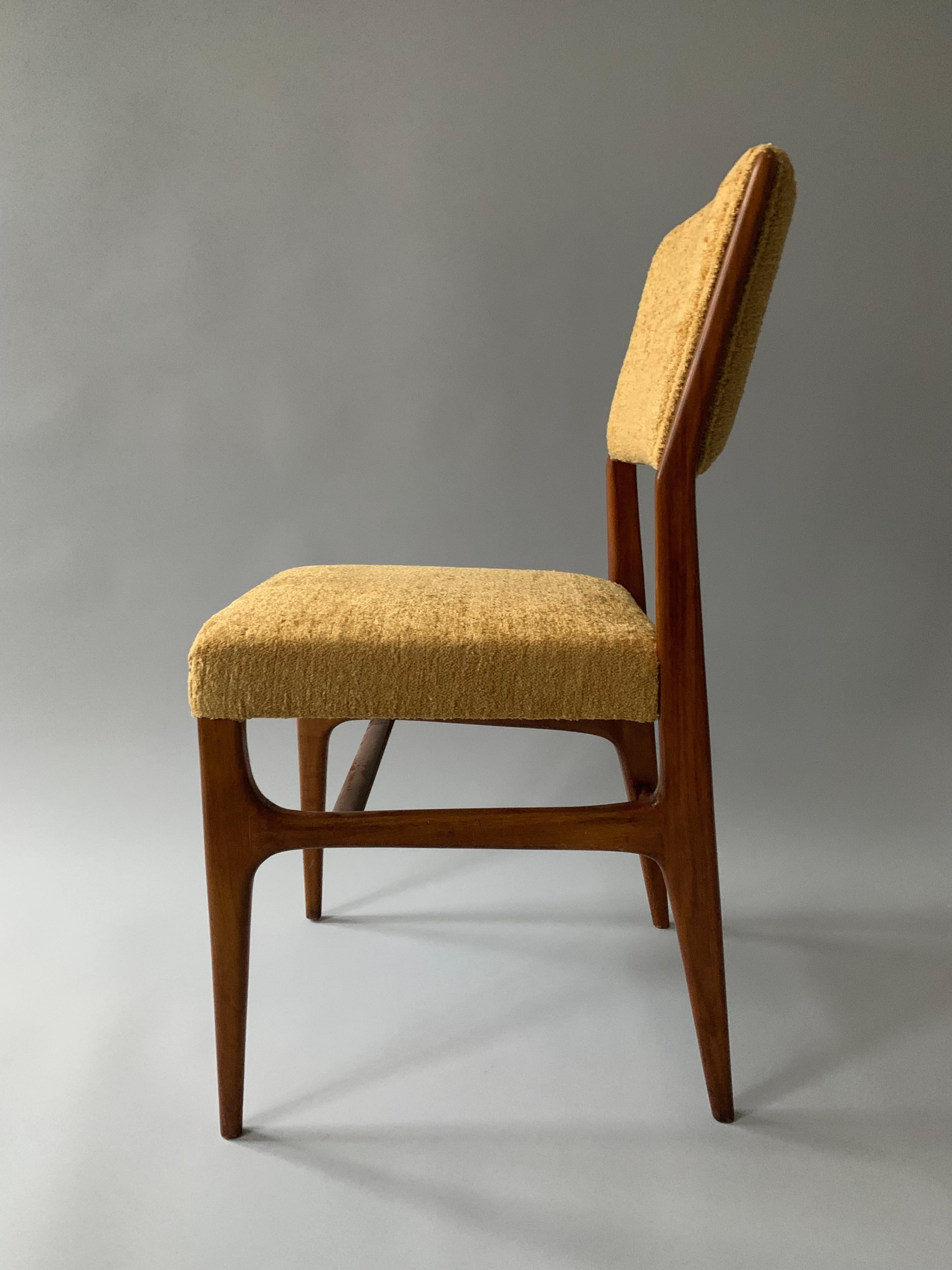 Italian A rare set of Gio Ponti dining chairs. For Sale