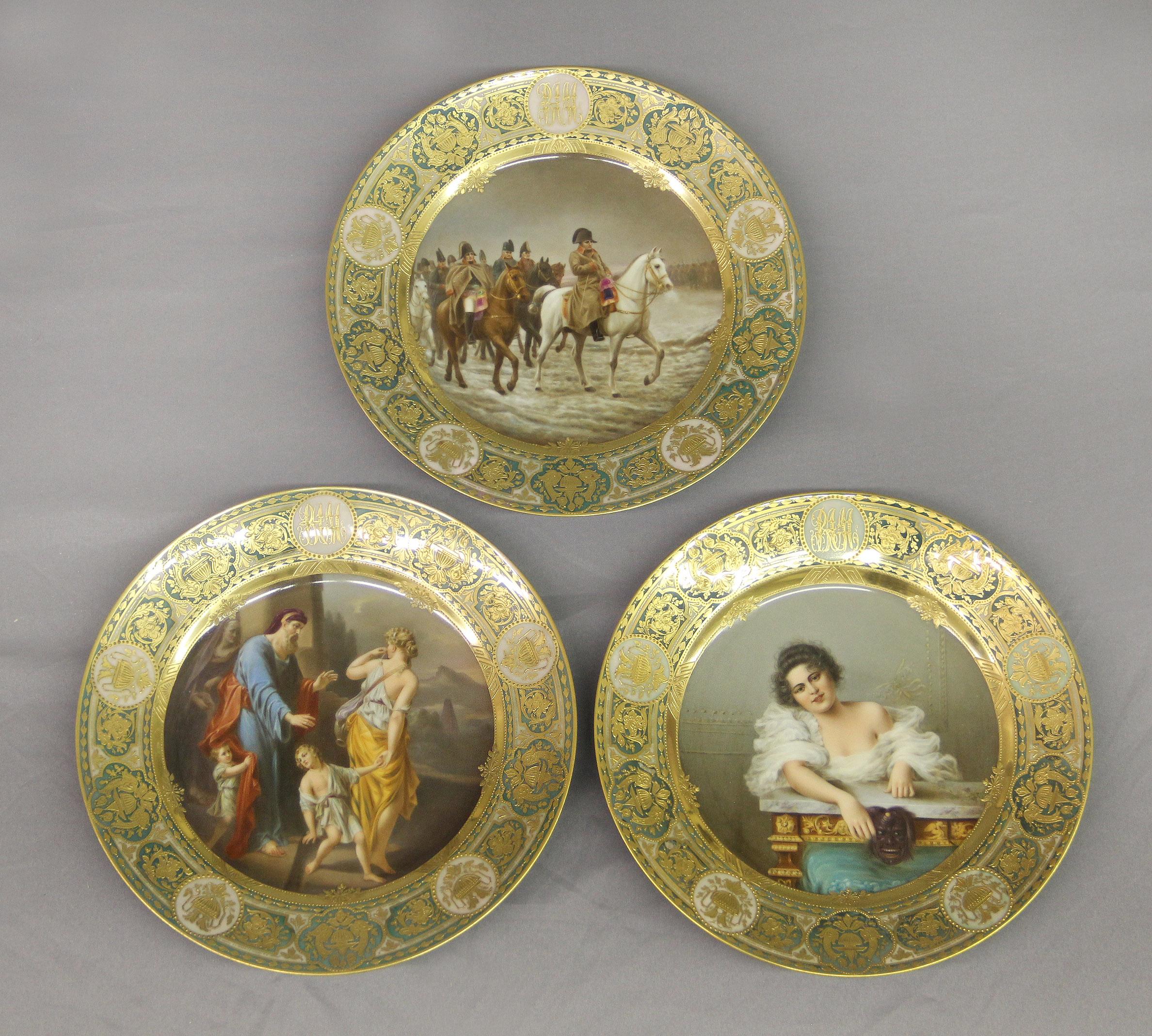 Peint à la main Rare service de douze assiettes de collection en porcelaine allemande de Dresde de la fin du 19e siècle en vente
