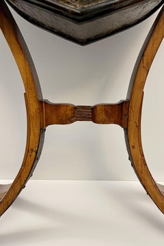Raro armario de costura, estilo Biedermeier, Rusia, 1870