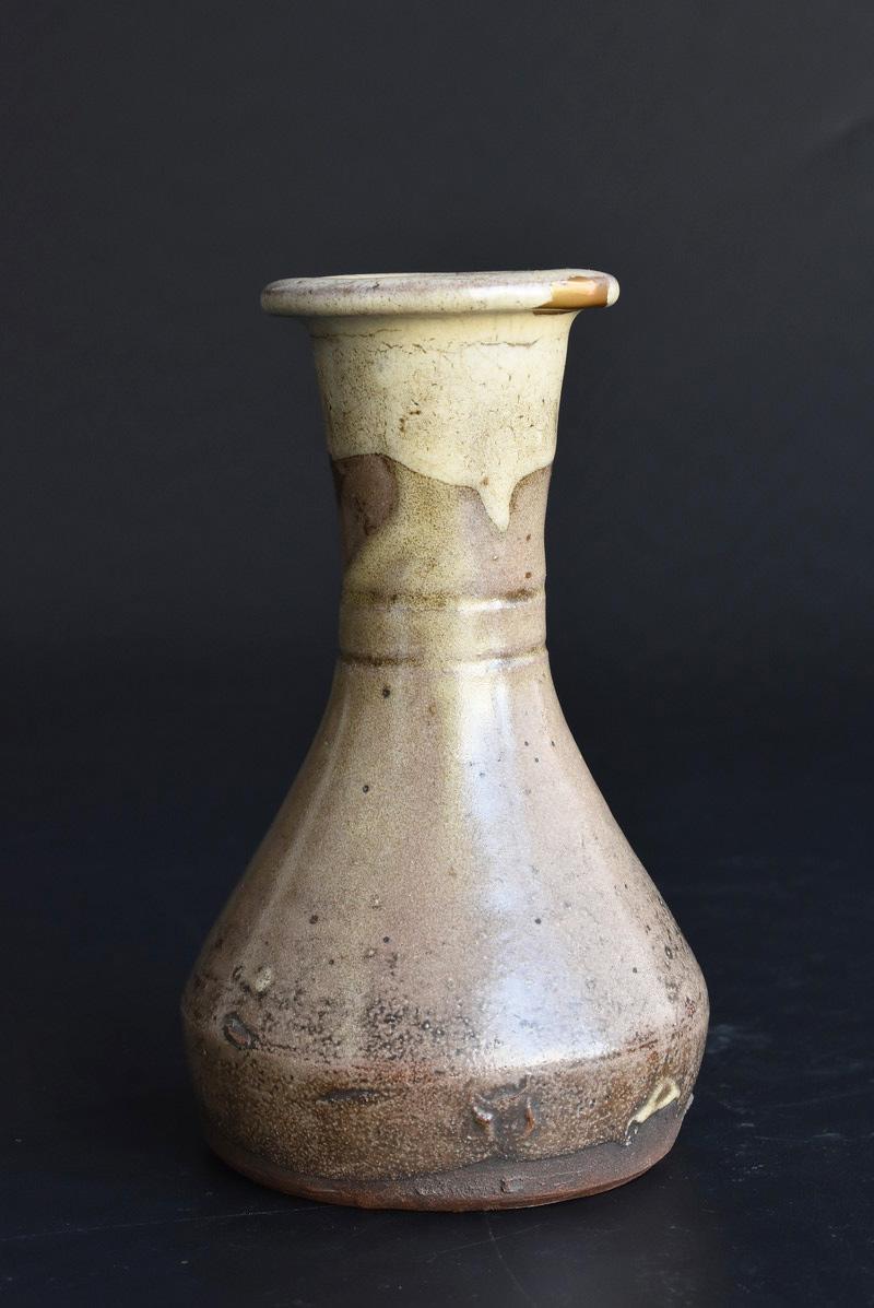 Japanese Rare Small Antique Vase Made in the Edo Period in Japan / 1750-1850
