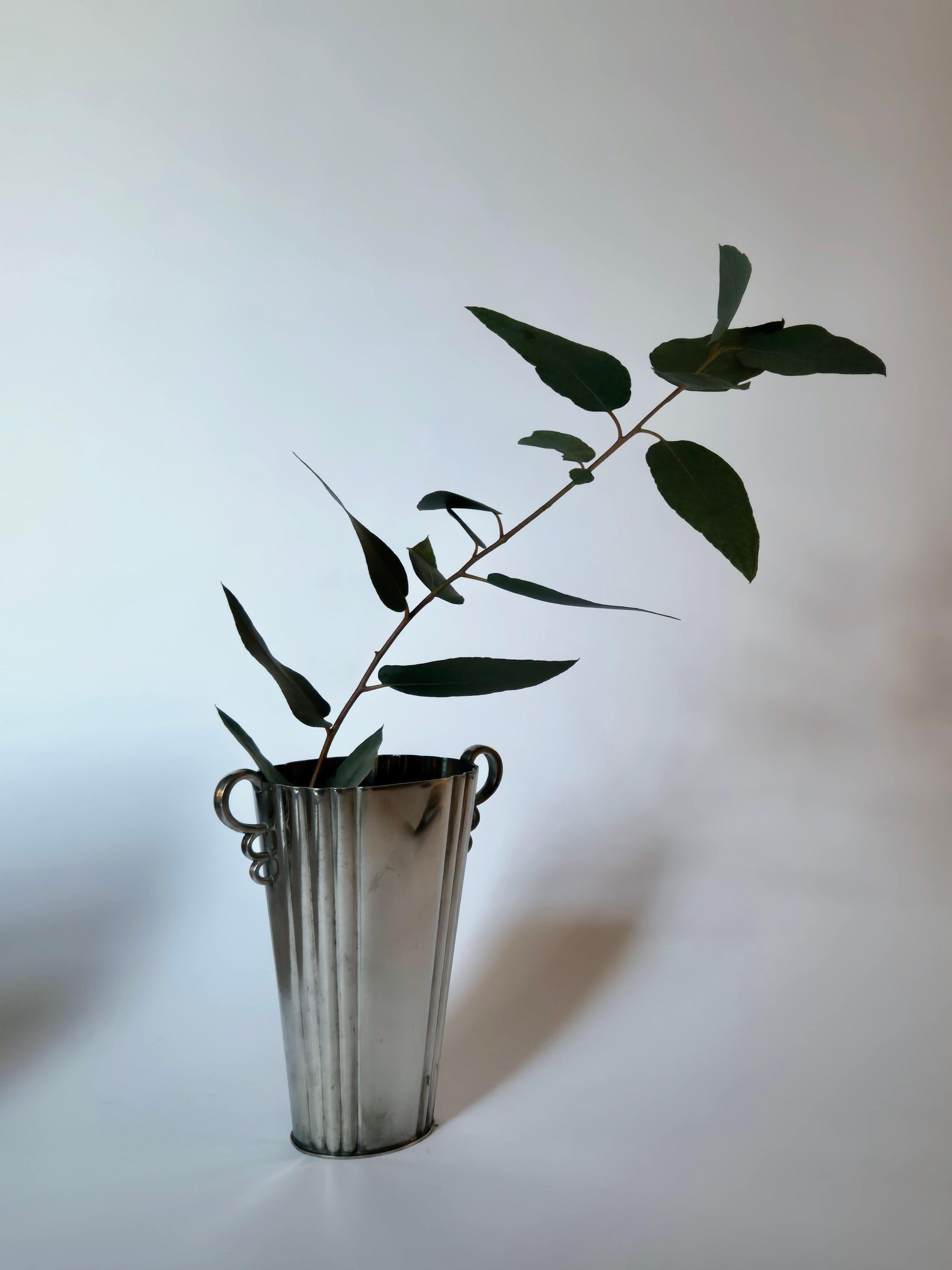 Eine seltene schwedische Grace-Vase von Sylvia Stave, künstlerische Leiterin der CG Hallberg, 1930er Jahre im Zustand „Gut“ im Angebot in Stockholm, SE