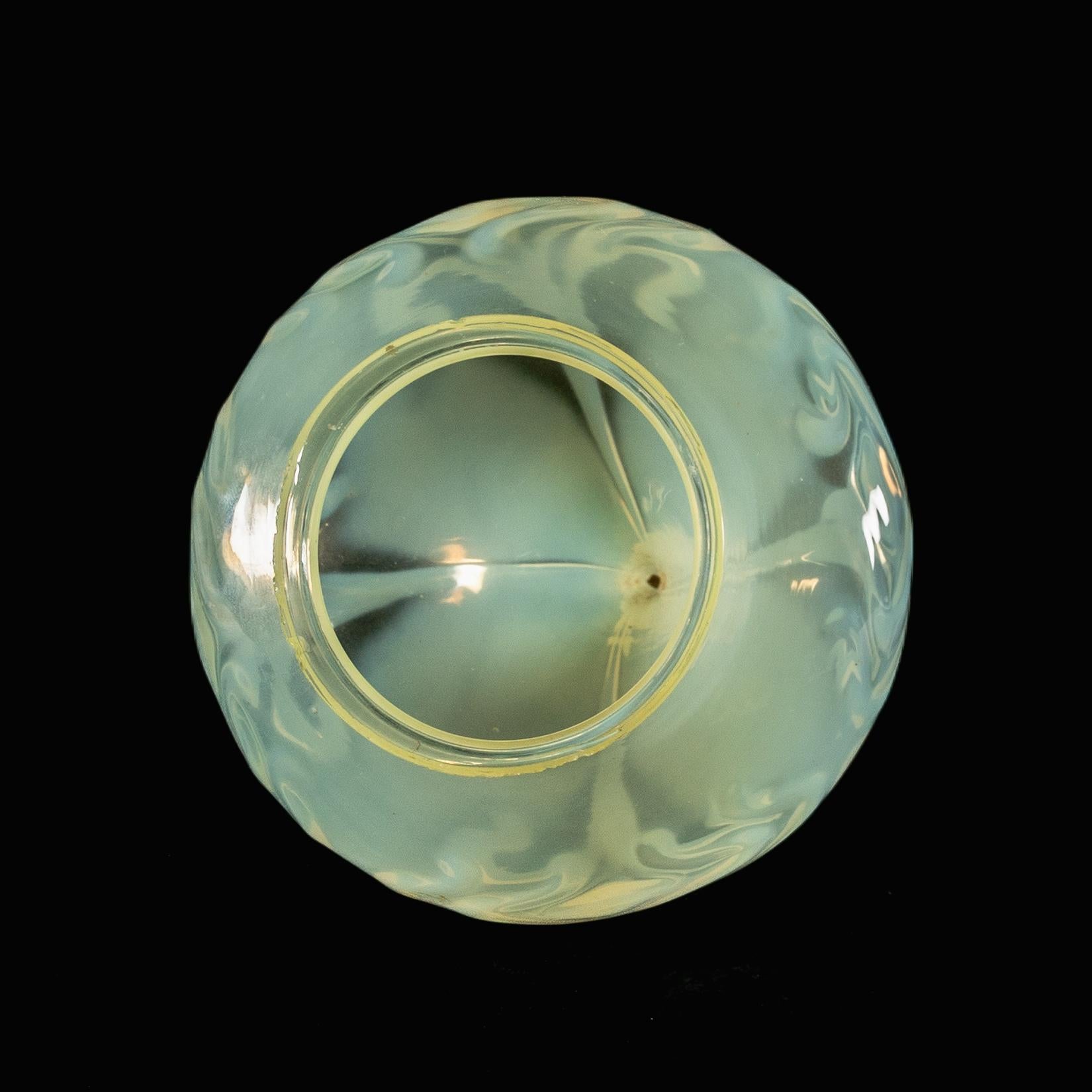 A Rare Tear Drop Vaseline Glass Shade with Peacock Feather Motifs For Sale 6