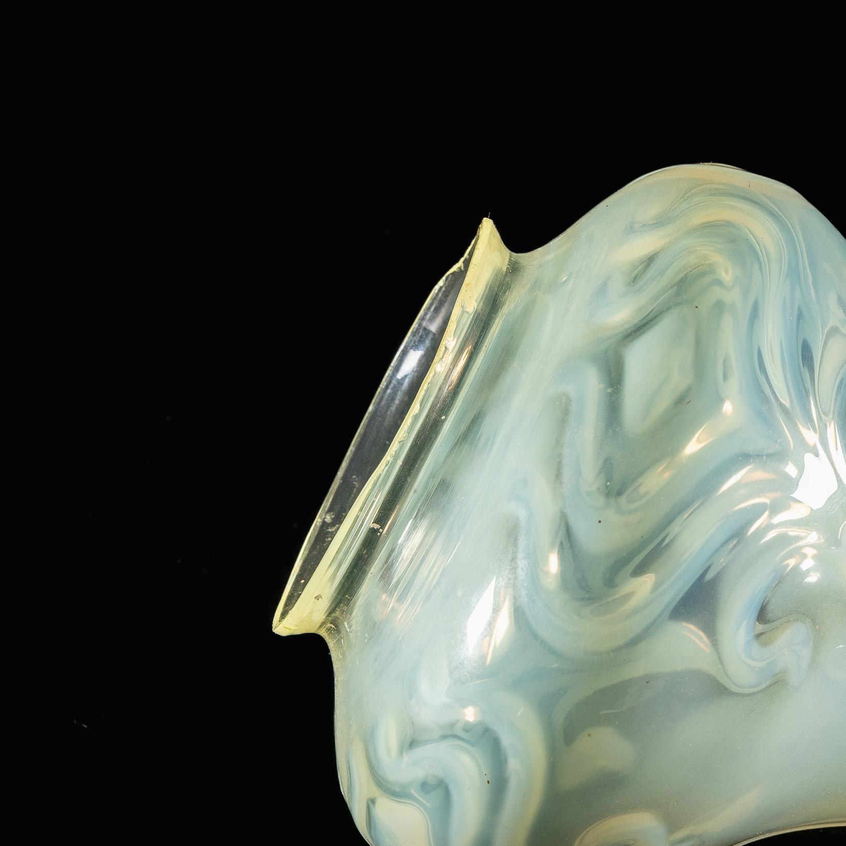 A Rare Tear Drop Vaseline Glass Shade with Peacock Feather Motifs For Sale 8