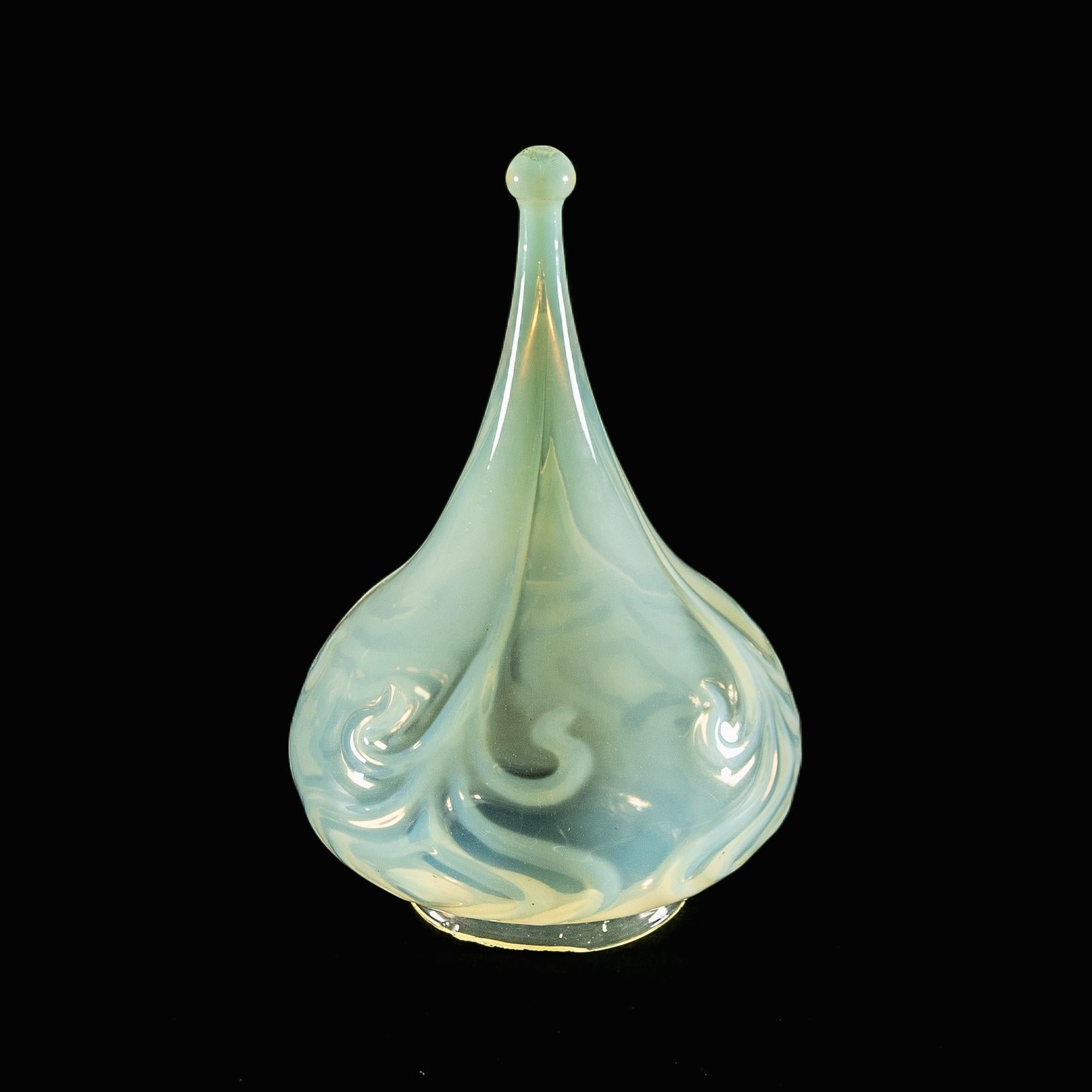British A Rare Tear Drop Vaseline Glass Shade with Peacock Feather Motifs For Sale