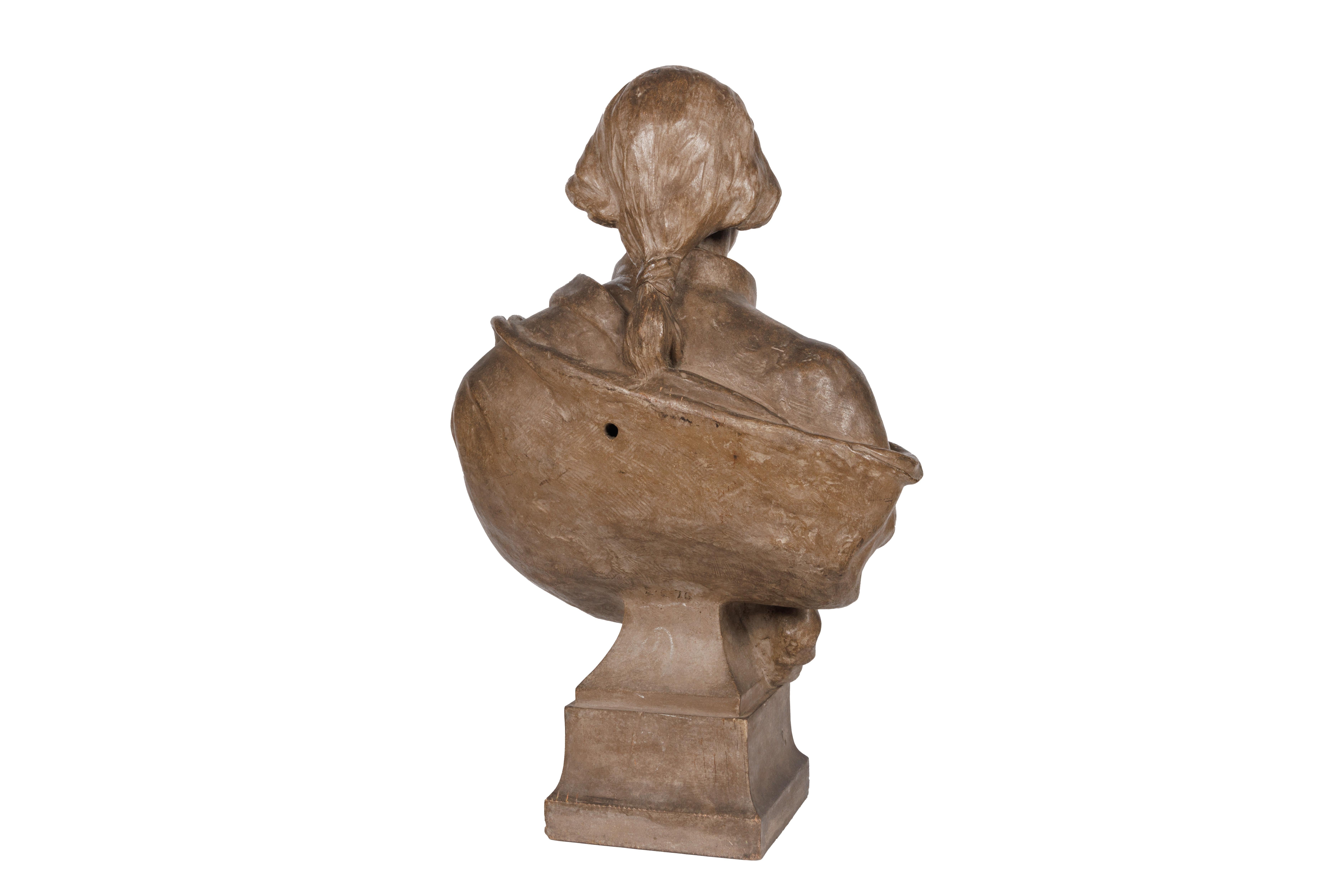 A Rare Terracotta Bust of George Washington by Delaplanche C. 1850 In Good Condition In Queens, NY