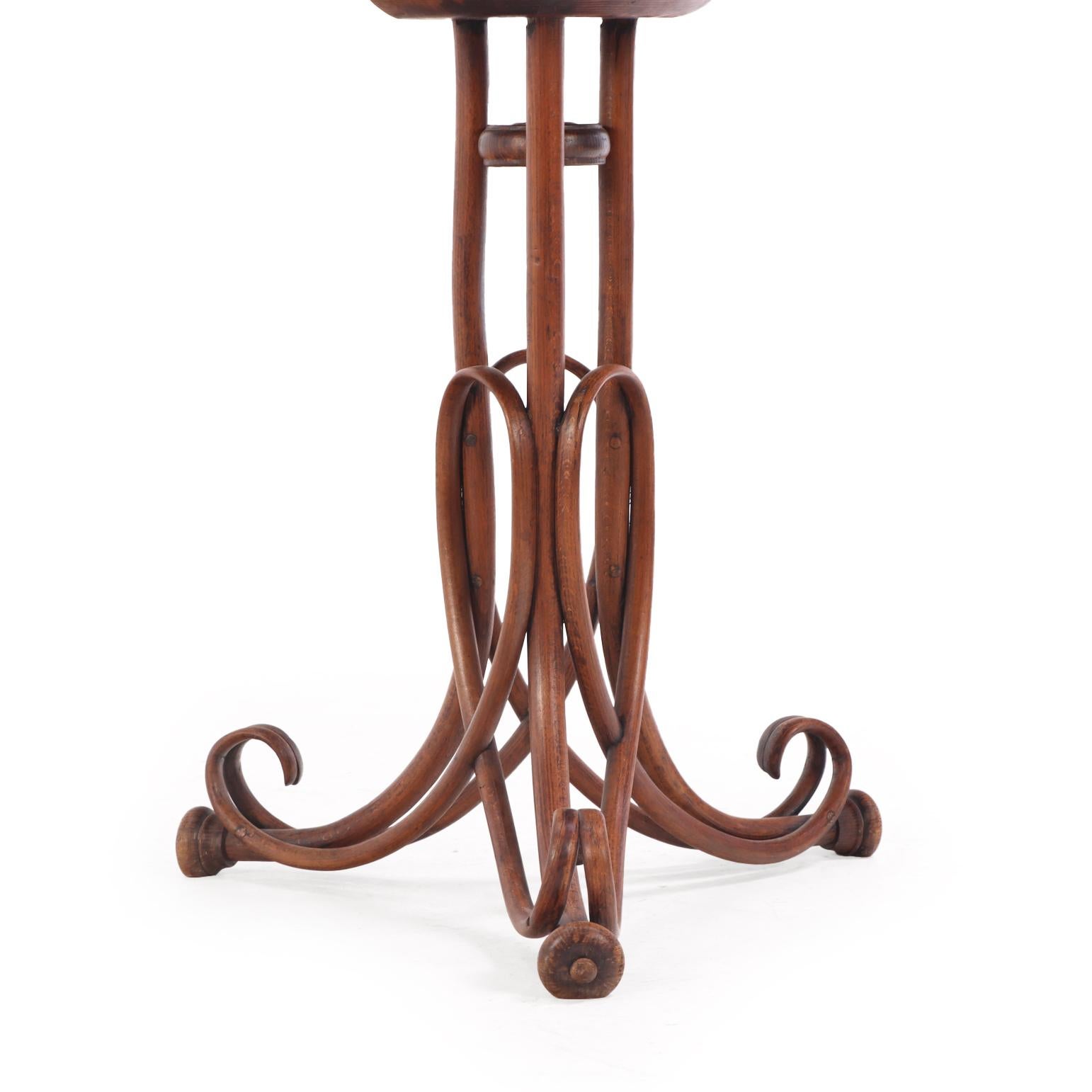 Raro tocador Thonet de madera curvada de roble con espejo, S. XIX en Bueno estado para la venta en Philadelphia, PA
