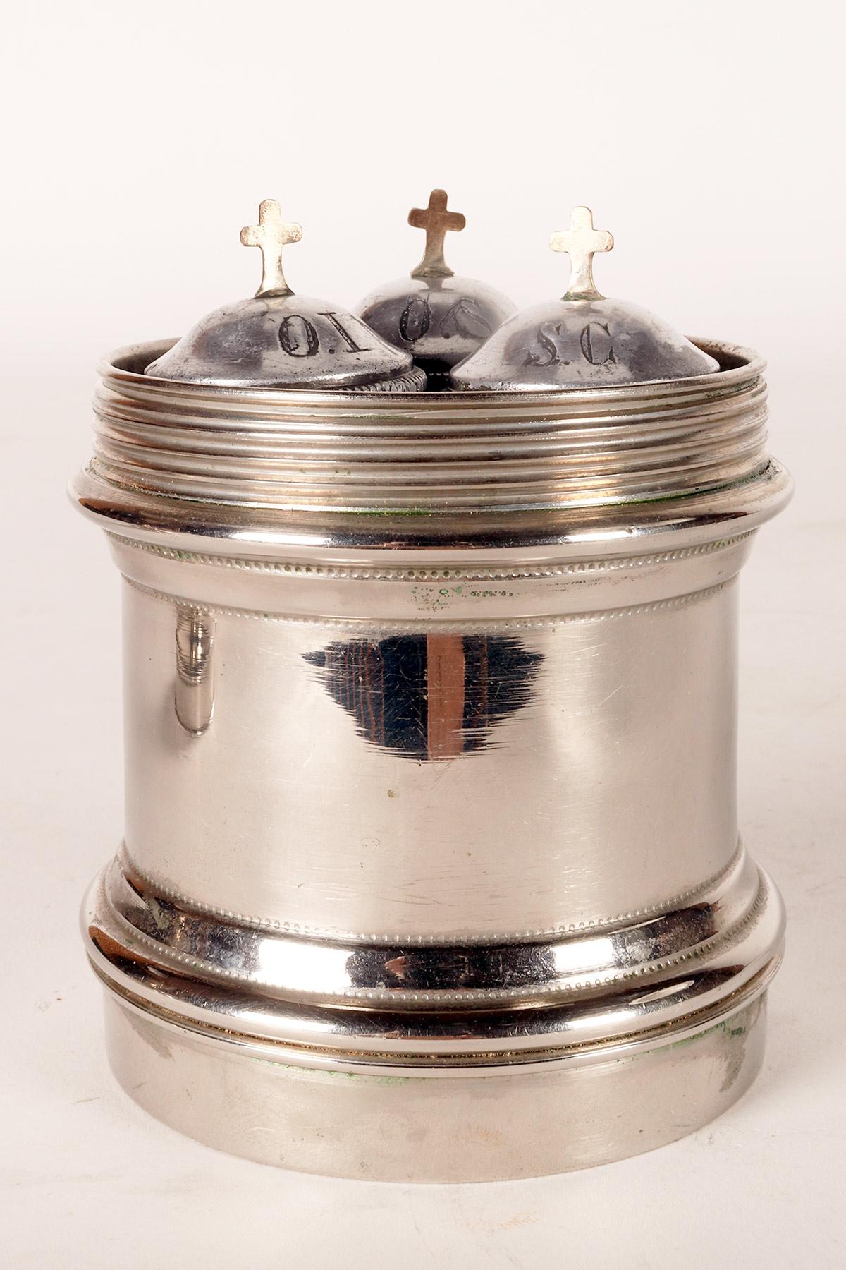 Metal A rare triple container for Holy Oils, Italy late 19th century. For Sale