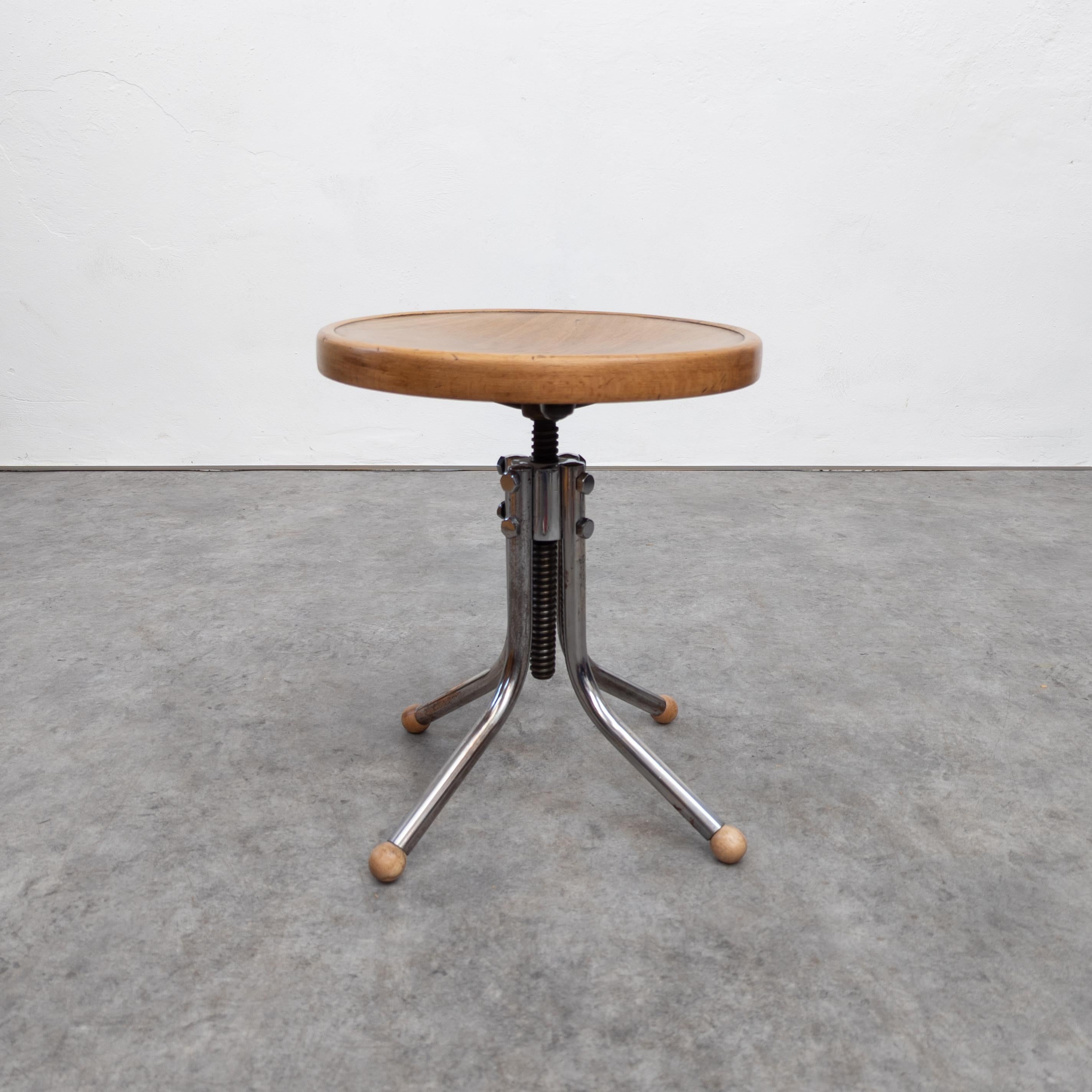 Mid-20th Century A rare variant of stool mod. no. B 195, designed by Marcel Breuer For Sale