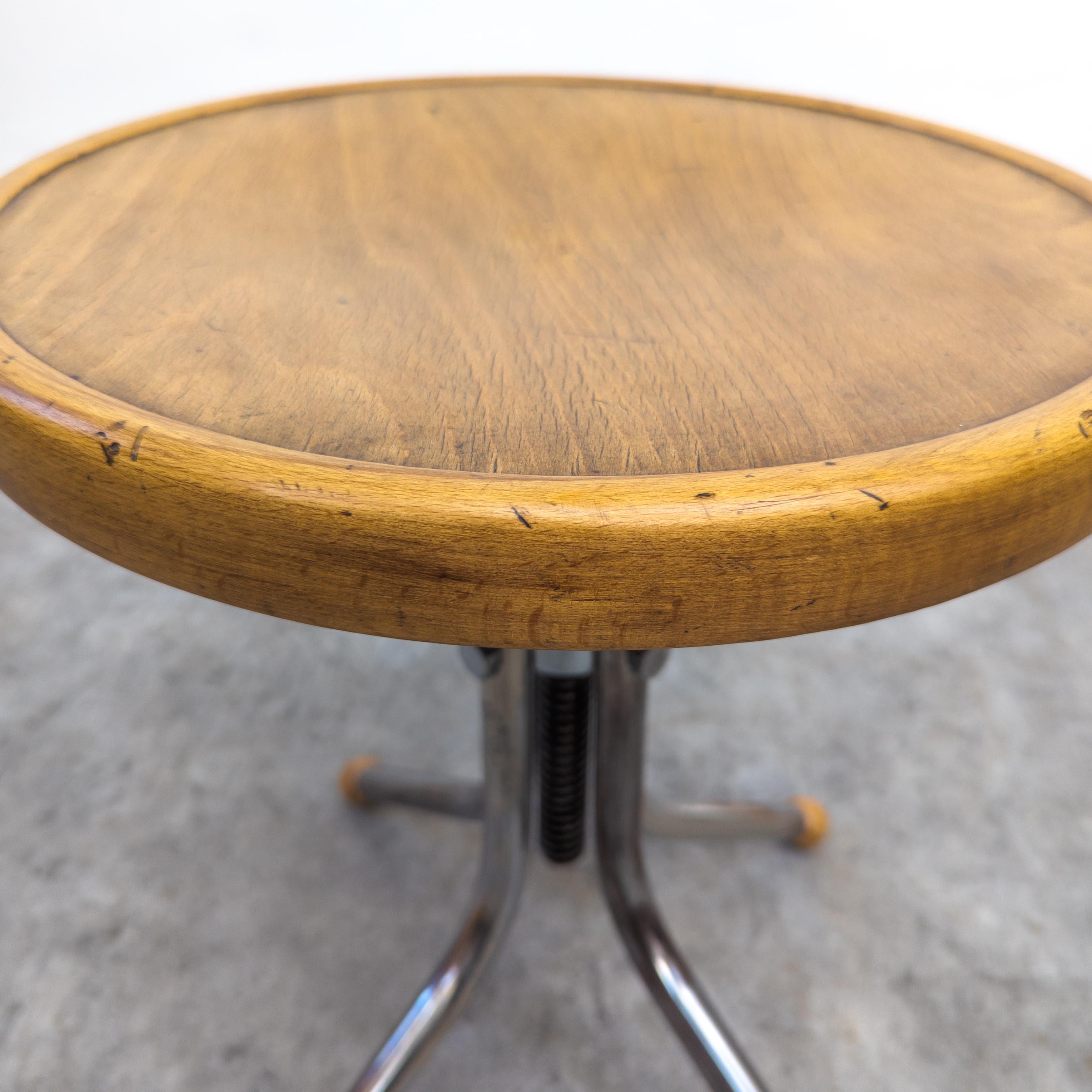 A rare variant of stool mod. no. B 195, designed by Marcel Breuer For Sale 2
