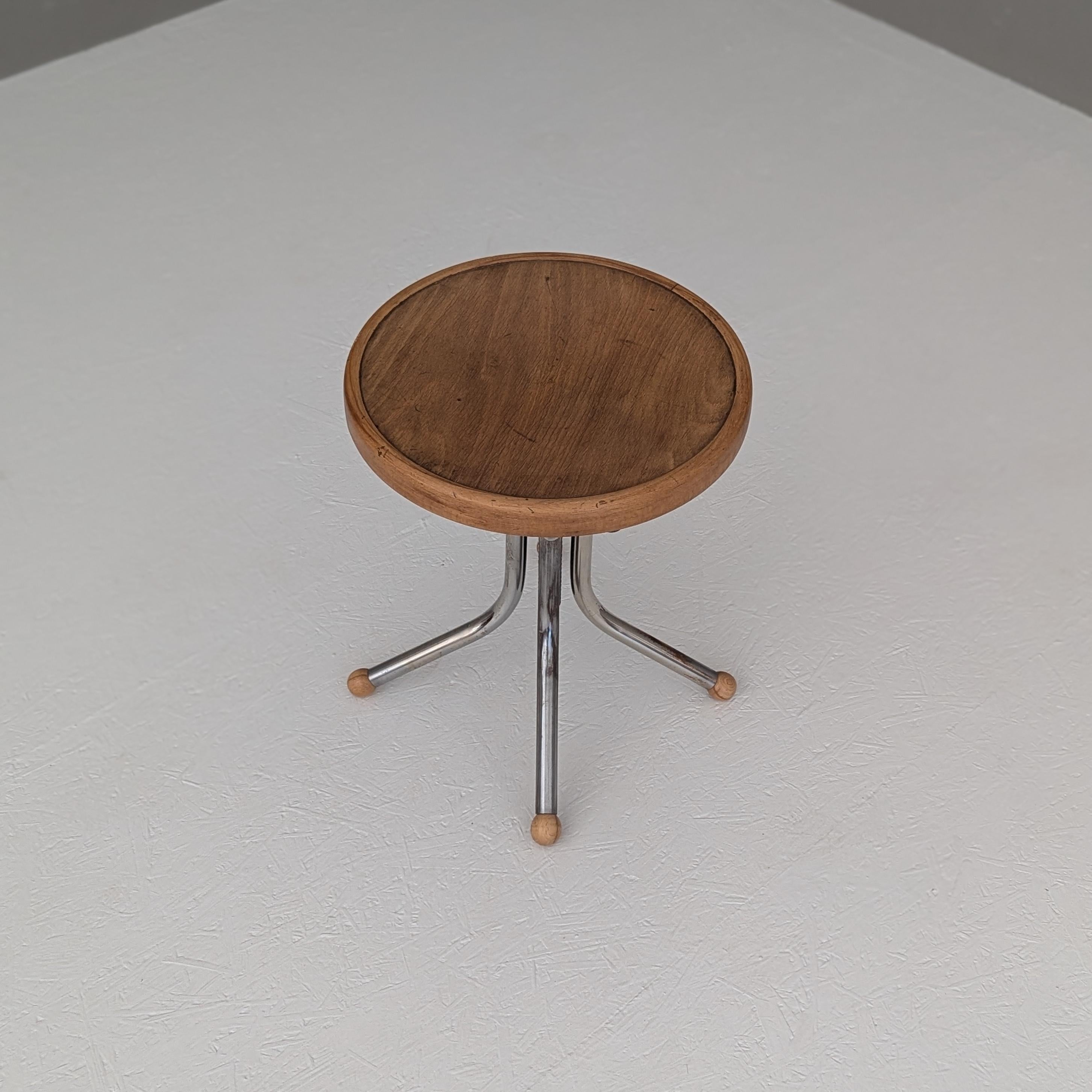 Steel A rare variant of stool mod. no. B 195, designed by Marcel Breuer