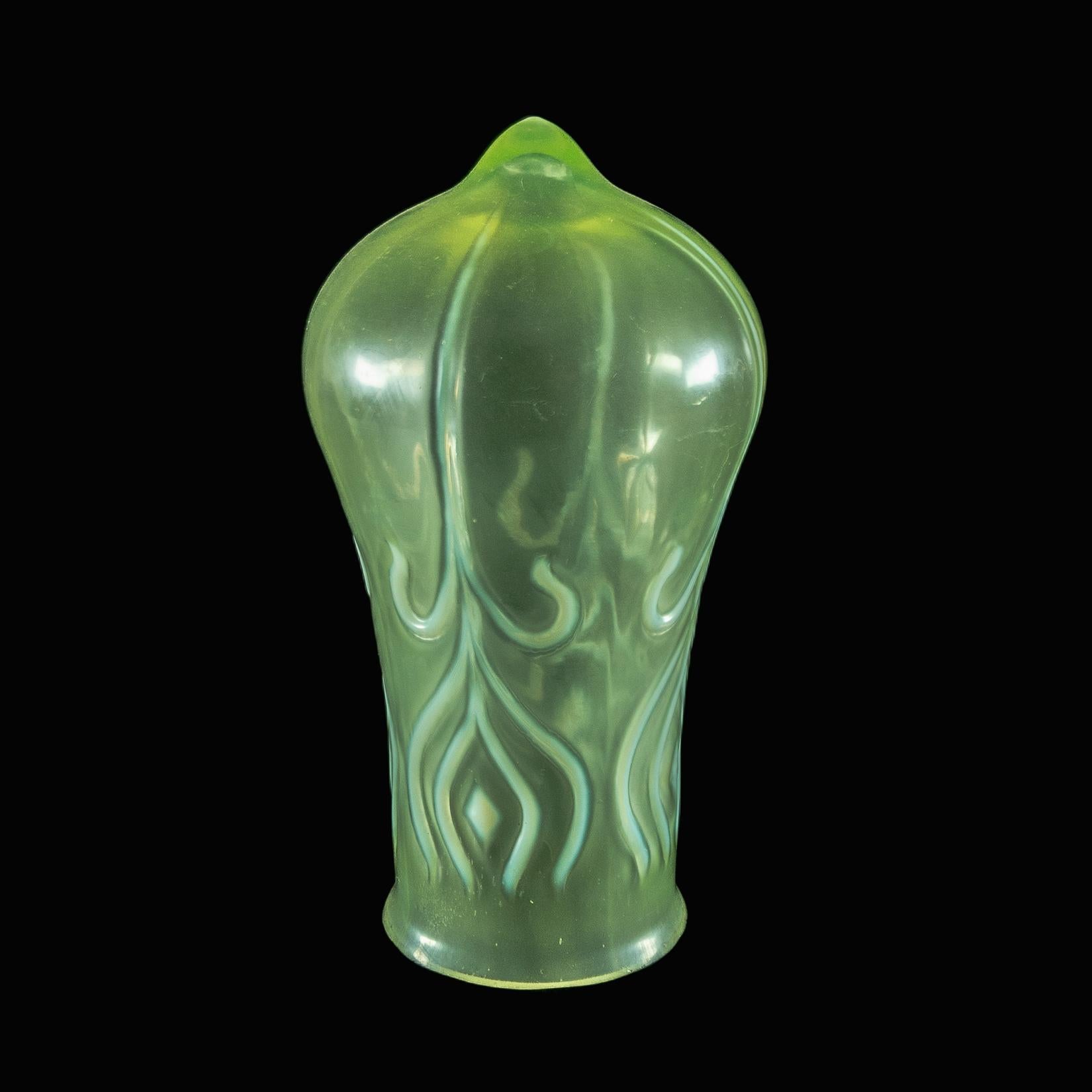Arts and Crafts A Rare Vaseline Arts & Crafts Shade with Peacock Feather Motif & Bulbous Design For Sale