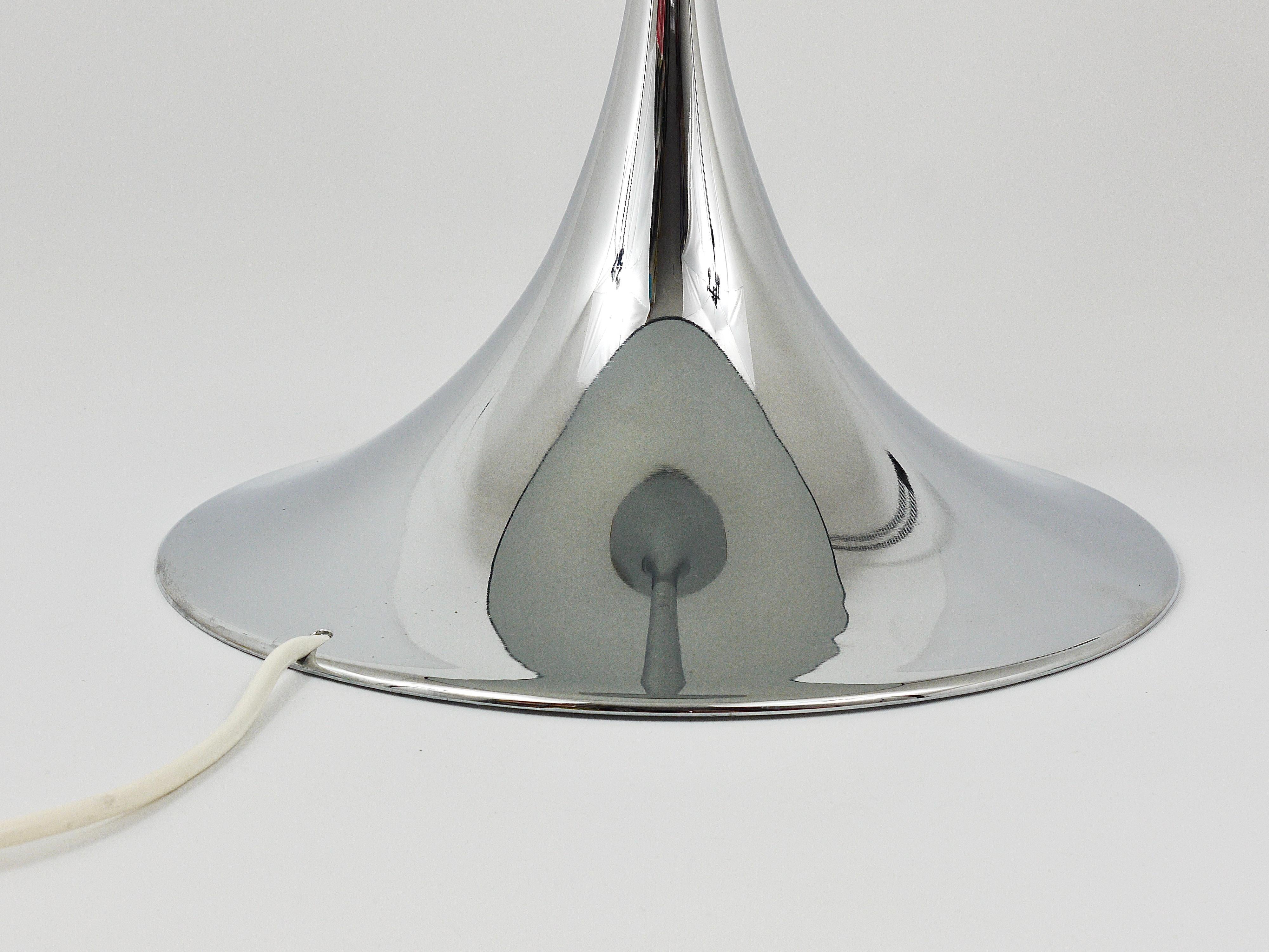 Rare Verner Panton Chrome Base and Grey Shade Panthella Table Lamp For Sale 3