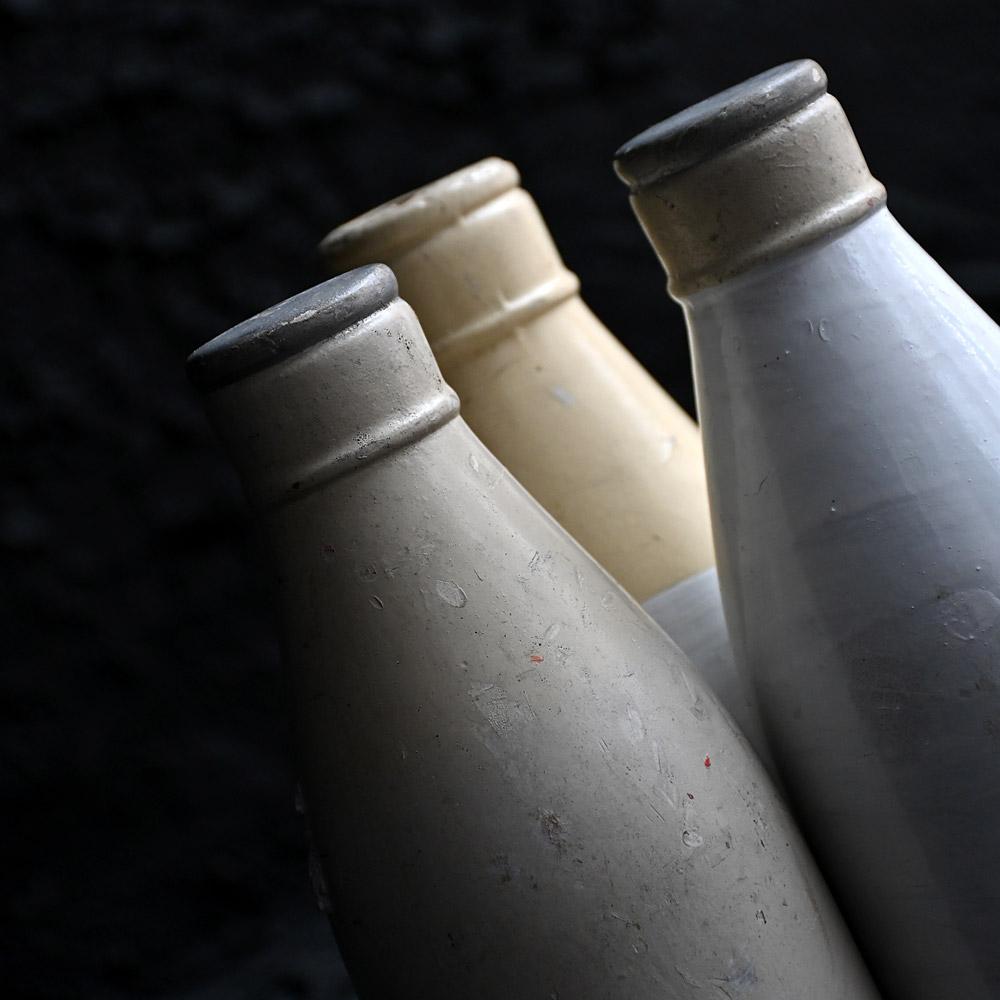 Un raro set d'epoca di oggetti da esposizione per cucina Electrolux in vendita 4
