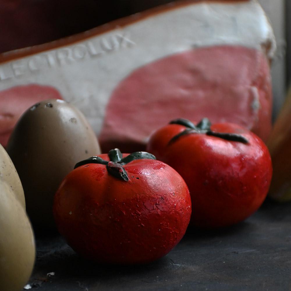 Sconosciuto Un raro set d'epoca di oggetti da esposizione per cucina Electrolux in vendita