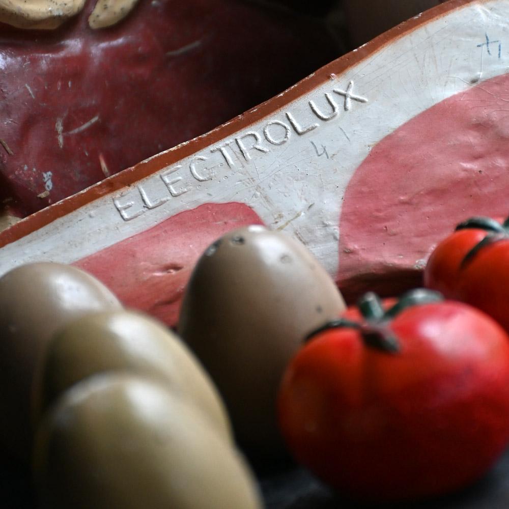 Un raro set d'epoca di oggetti da esposizione per cucina Electrolux In condizioni buone in vendita a London, GB