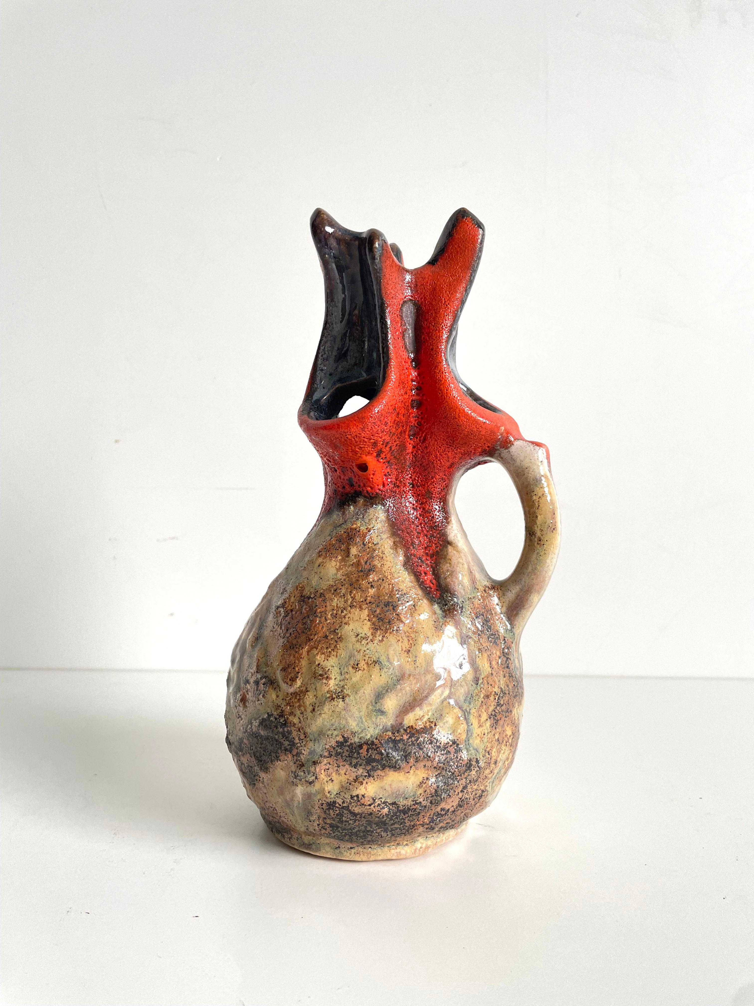 Céramique Rare vase Walter Gerhards Design/One, belles couleurs Brown-Beige et rouge, années 1970 en vente