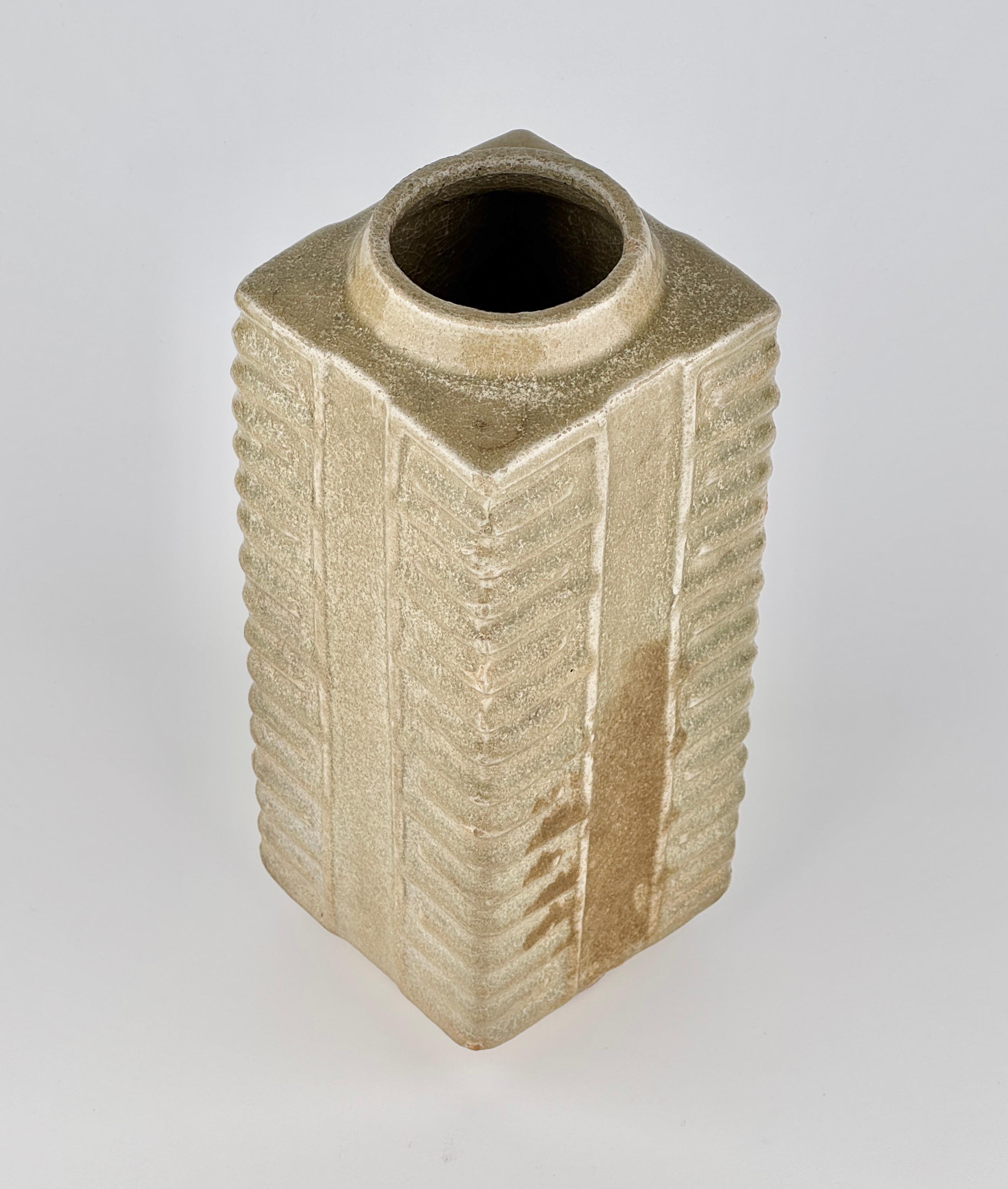A Rare Yue Celadon Cong-Shaped Vase, Western Jin Dynasty(3-5th C) For Sale 6