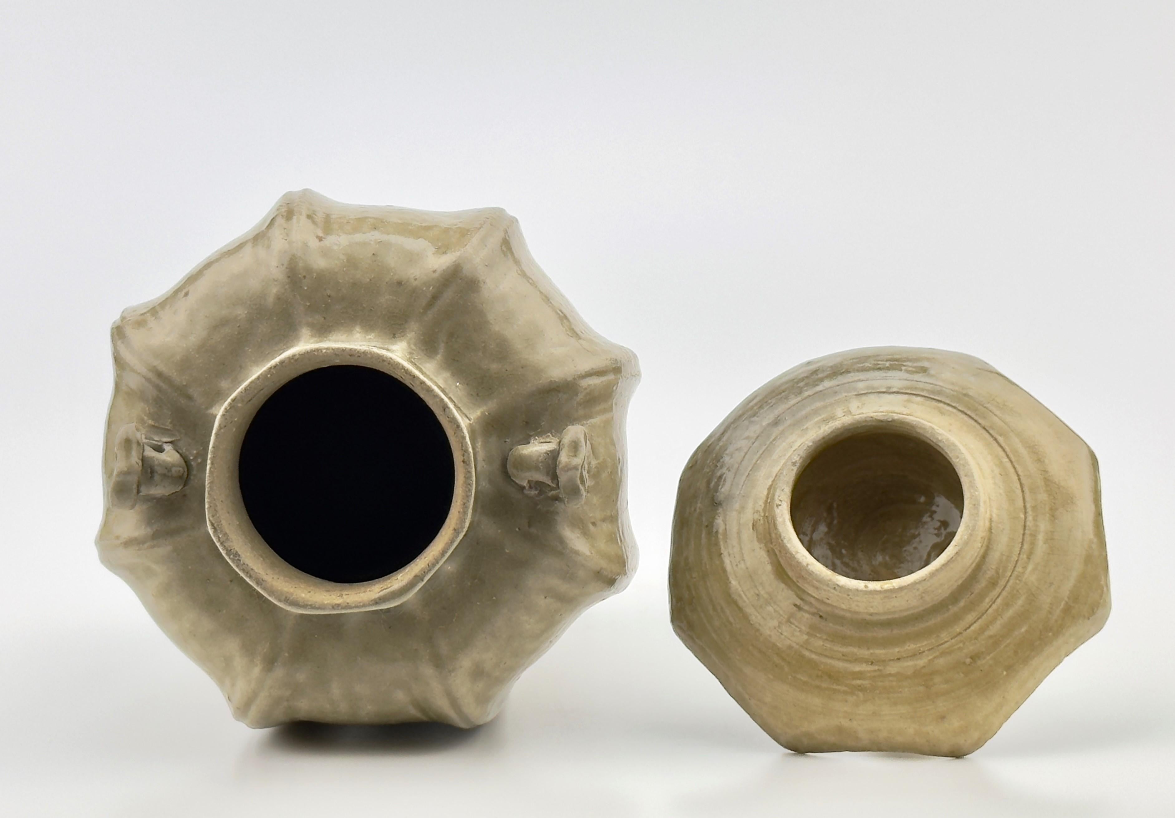 A Rare 'Yue' Celadon Glazed Octagonal Vase, Western Jin Dynasty (266 - 316 AD) For Sale 3
